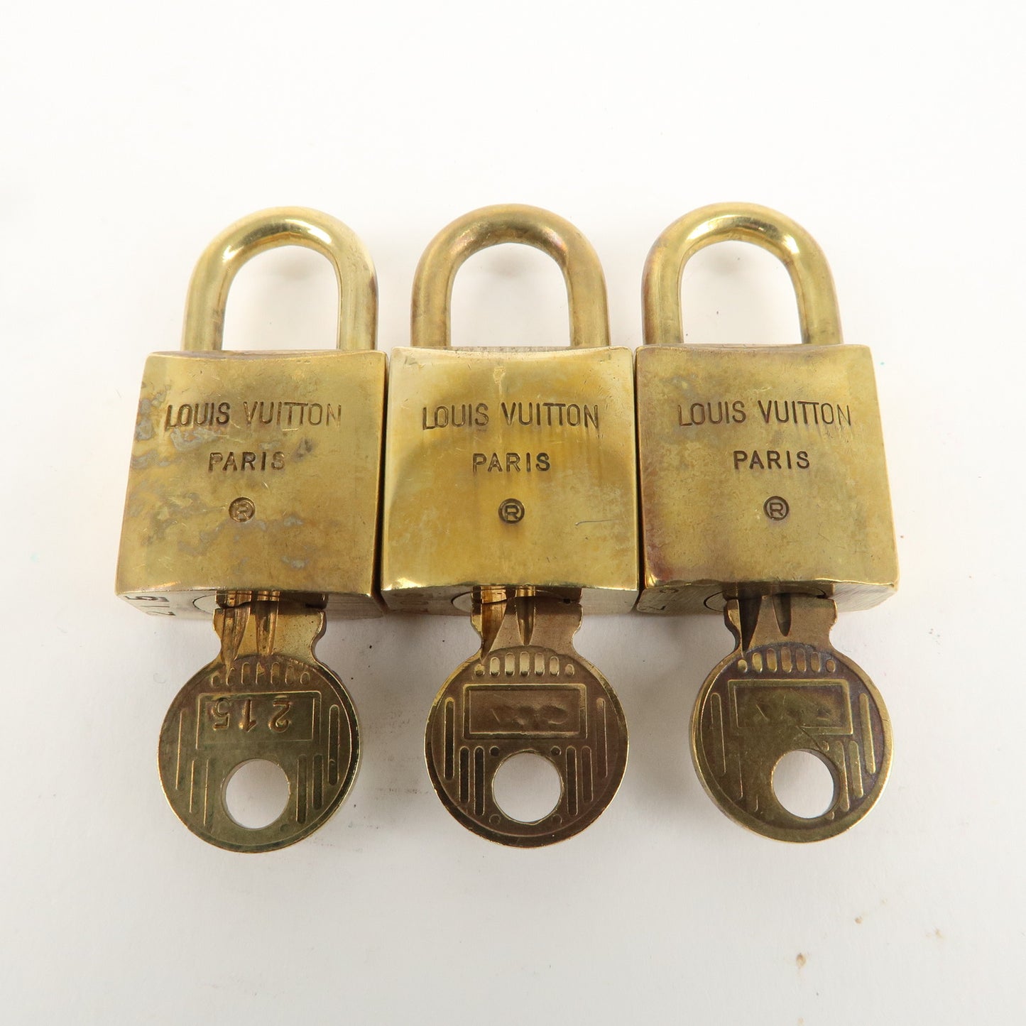 Louis Vuitton Set of 10 Lock & Key Cadena Key Lock Gold