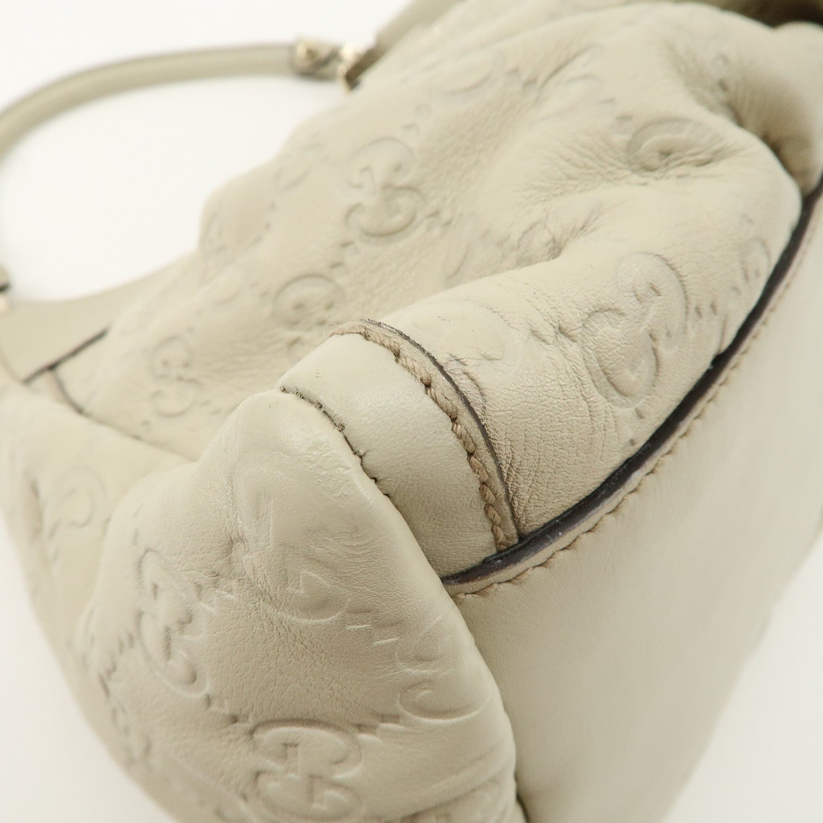 GUCCI Abbey Leather Shoulder Bag Ivory 189833