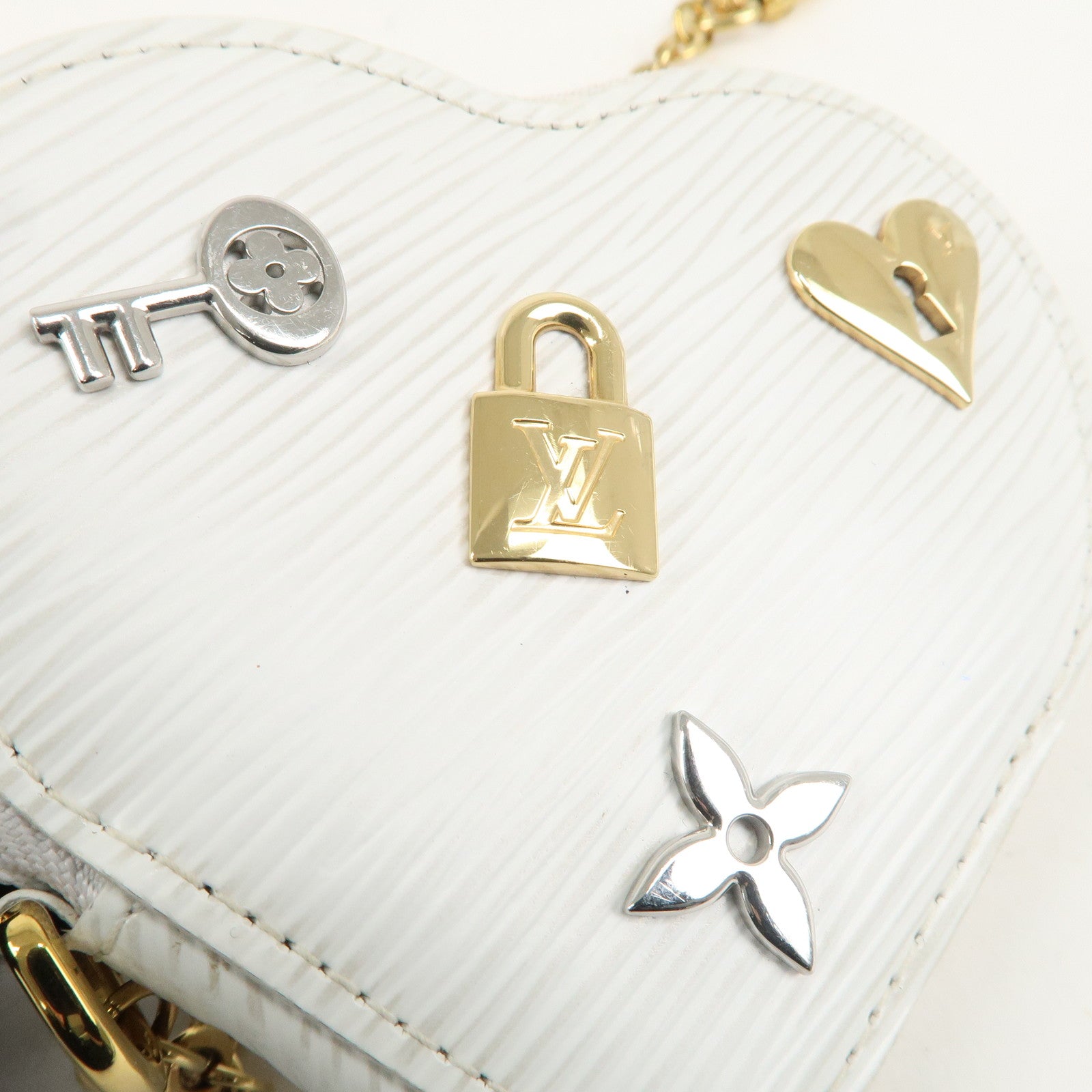 Louis Vuitton Epi Porte Monnaie Love Lock Coin Case Blanc M63996