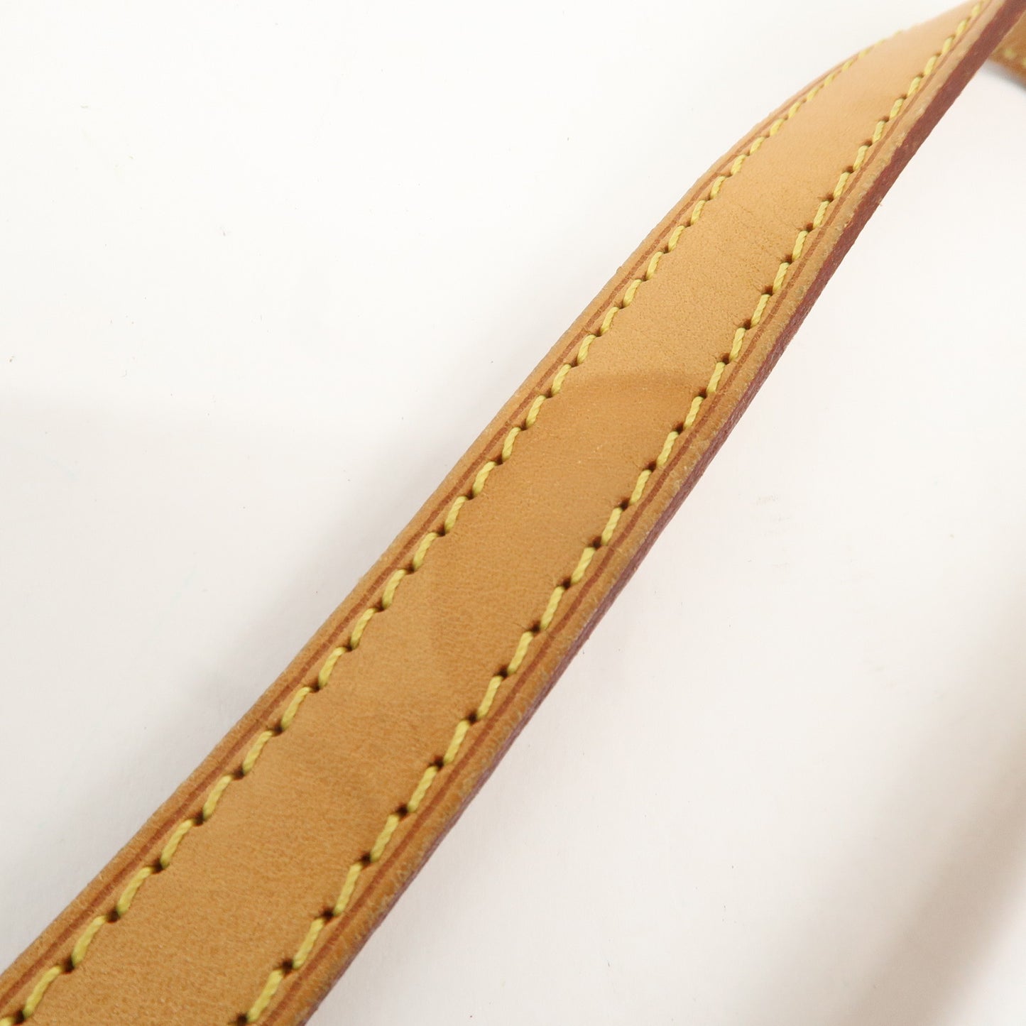 Louis Vuitton Nume Leather Shoulder Strap 120cm J52312