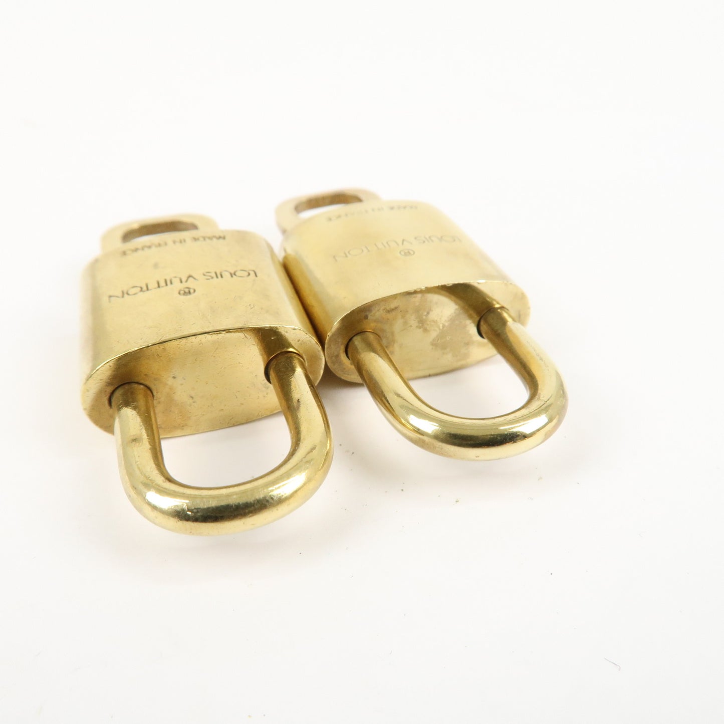 Louis Vuitton Set of 10 Lock & Key Cadena Key Lock Metal Gold