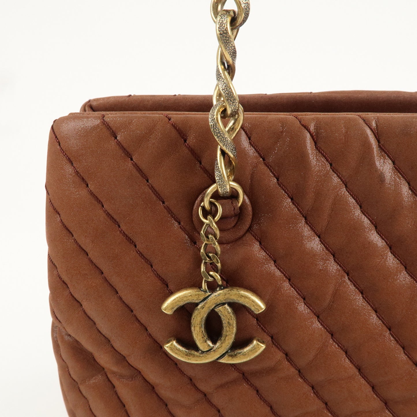 CHANEL V-stitch Leather Chain Shoulder Tote Bag Metalic Brown