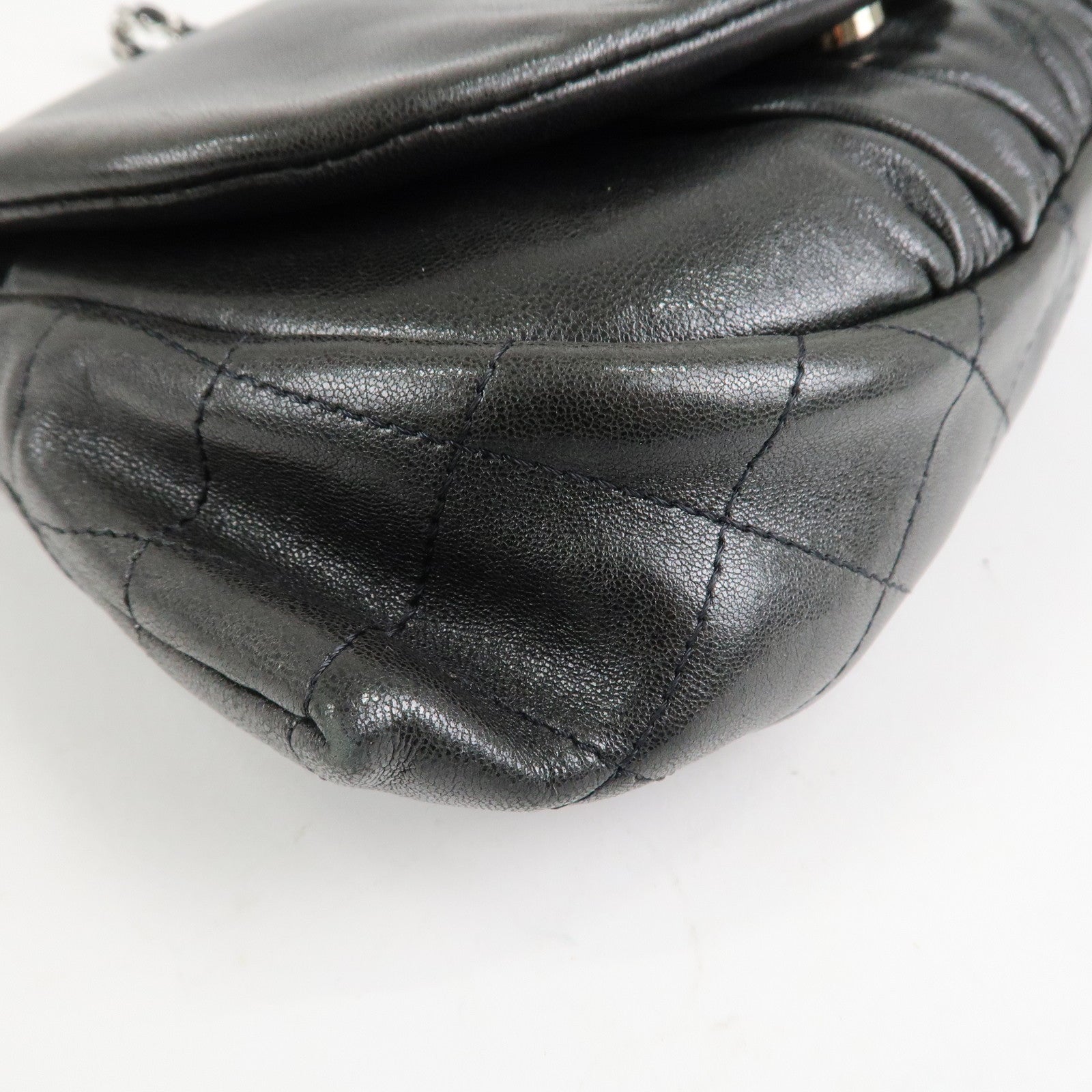 CHANEL COCO Mark Lamb Skin Half Moon Chain Shoulder Bag A40033 Used