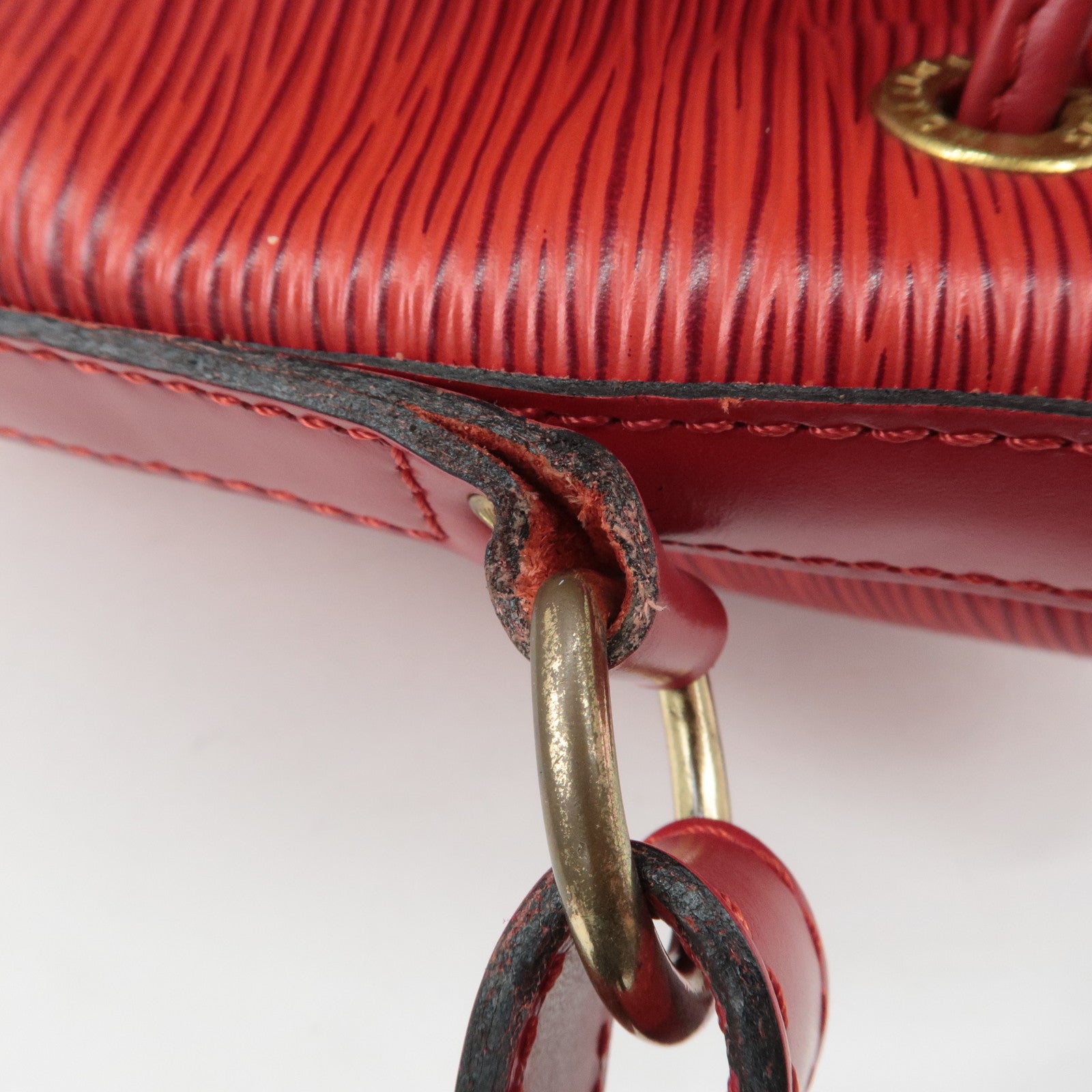 Louis Vuitton Epi Noe Shoulder Bag Castilian Red M44007