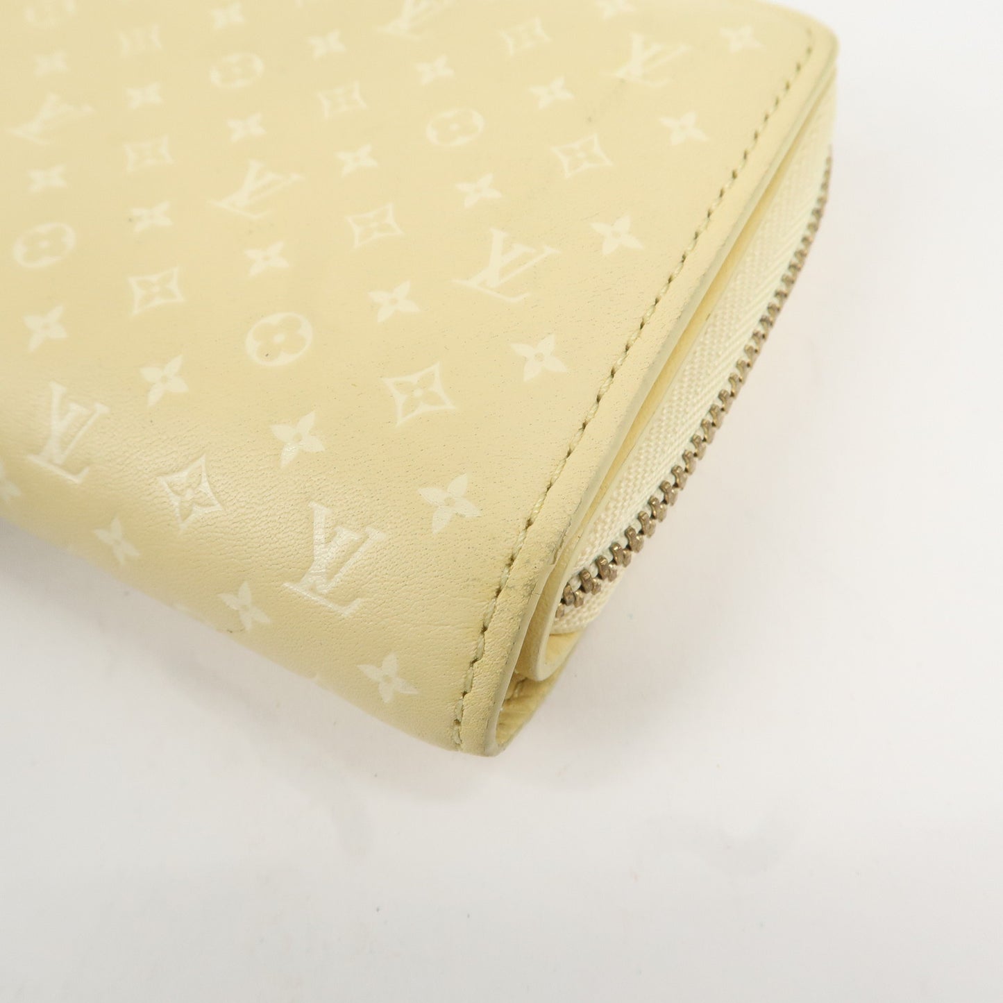 Louis Vuitton Nanogram Portefeuille Roux Wallet Jaune M82288