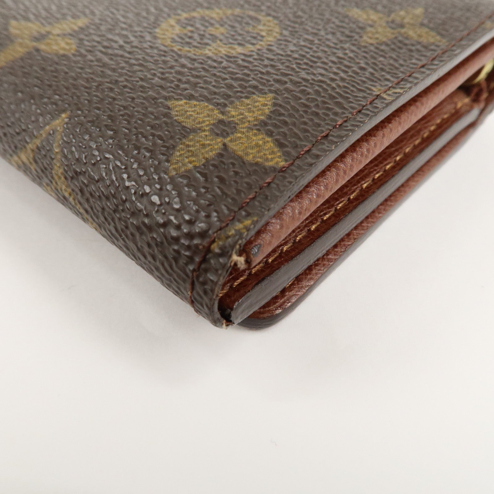 Louis Vuitton Monogram Porte Monnaie Billets Tresor Wallet M61730