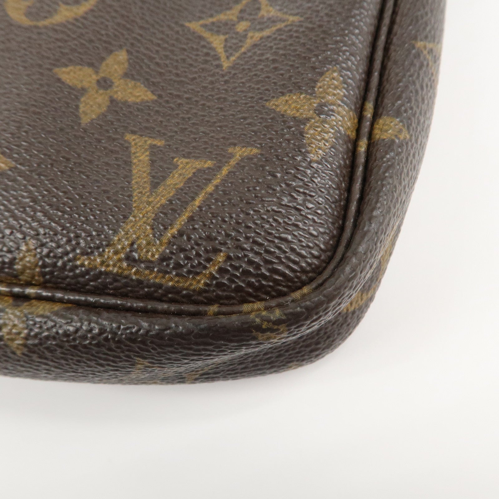 Louis Vuitton Monogram Pochette Accessoires Pouch M51980