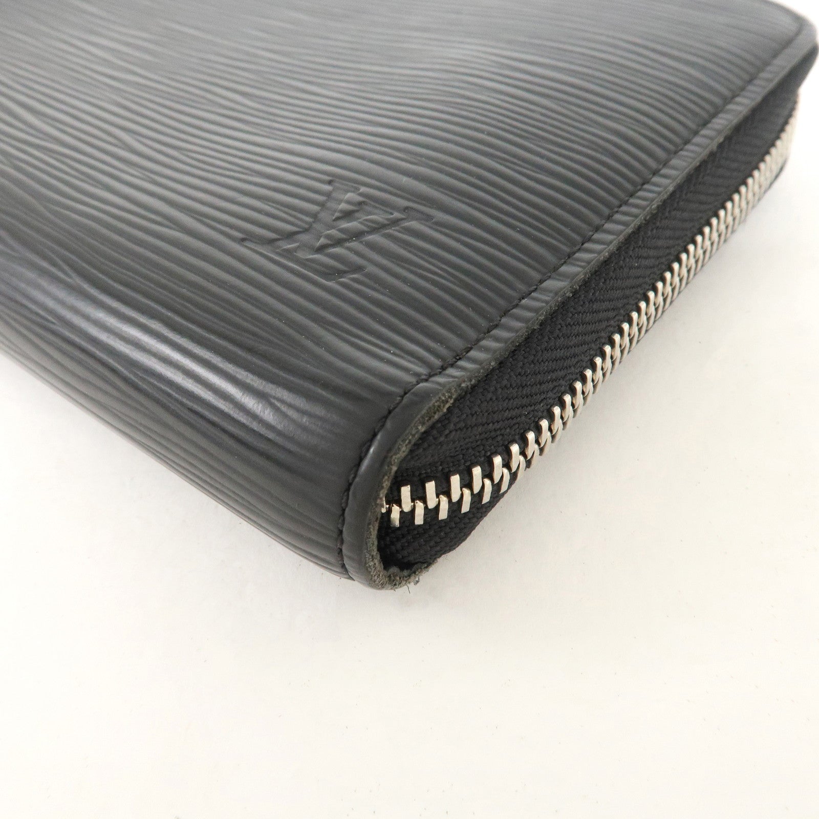 Louis Vuitton Epi Zippy Organizer Wallet Black Noir M63852 Used