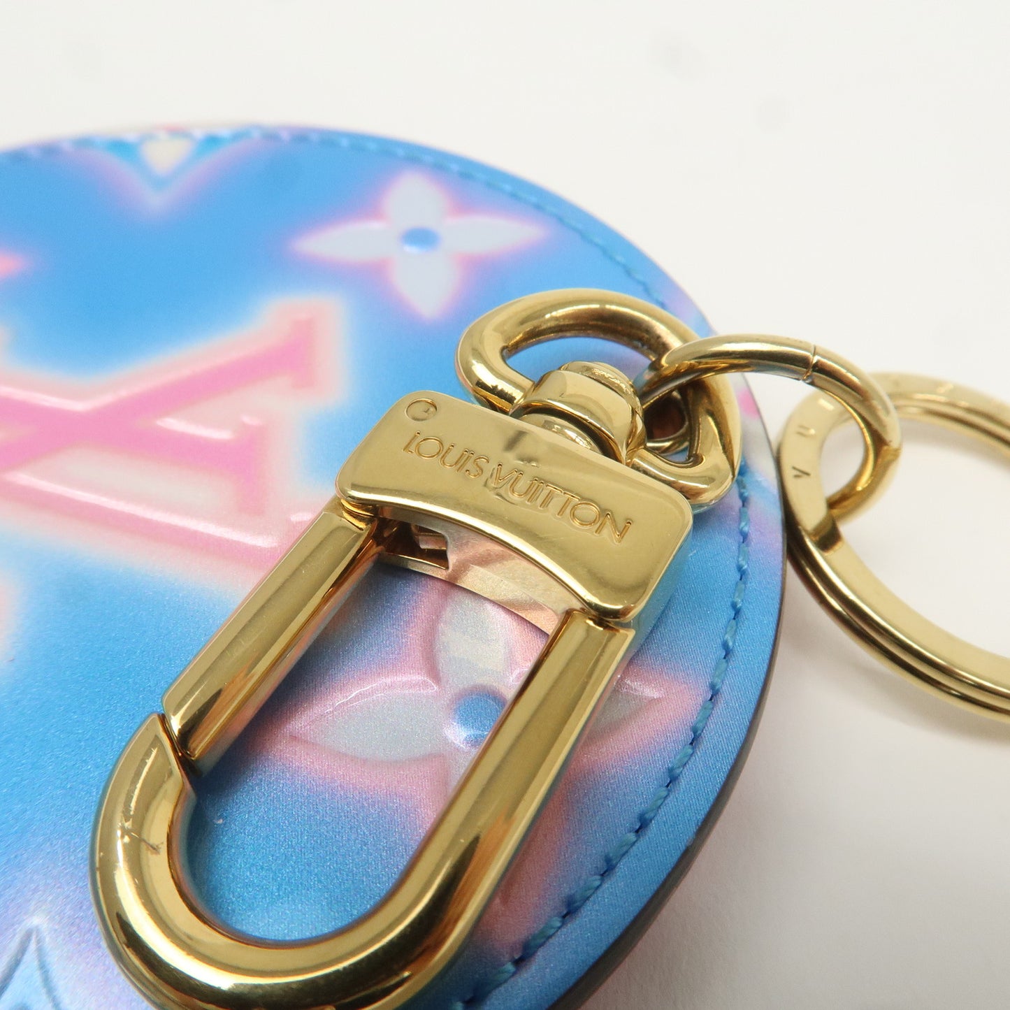 Louis Vuitton Monogram Vernis Porte Cles Illustre M00621