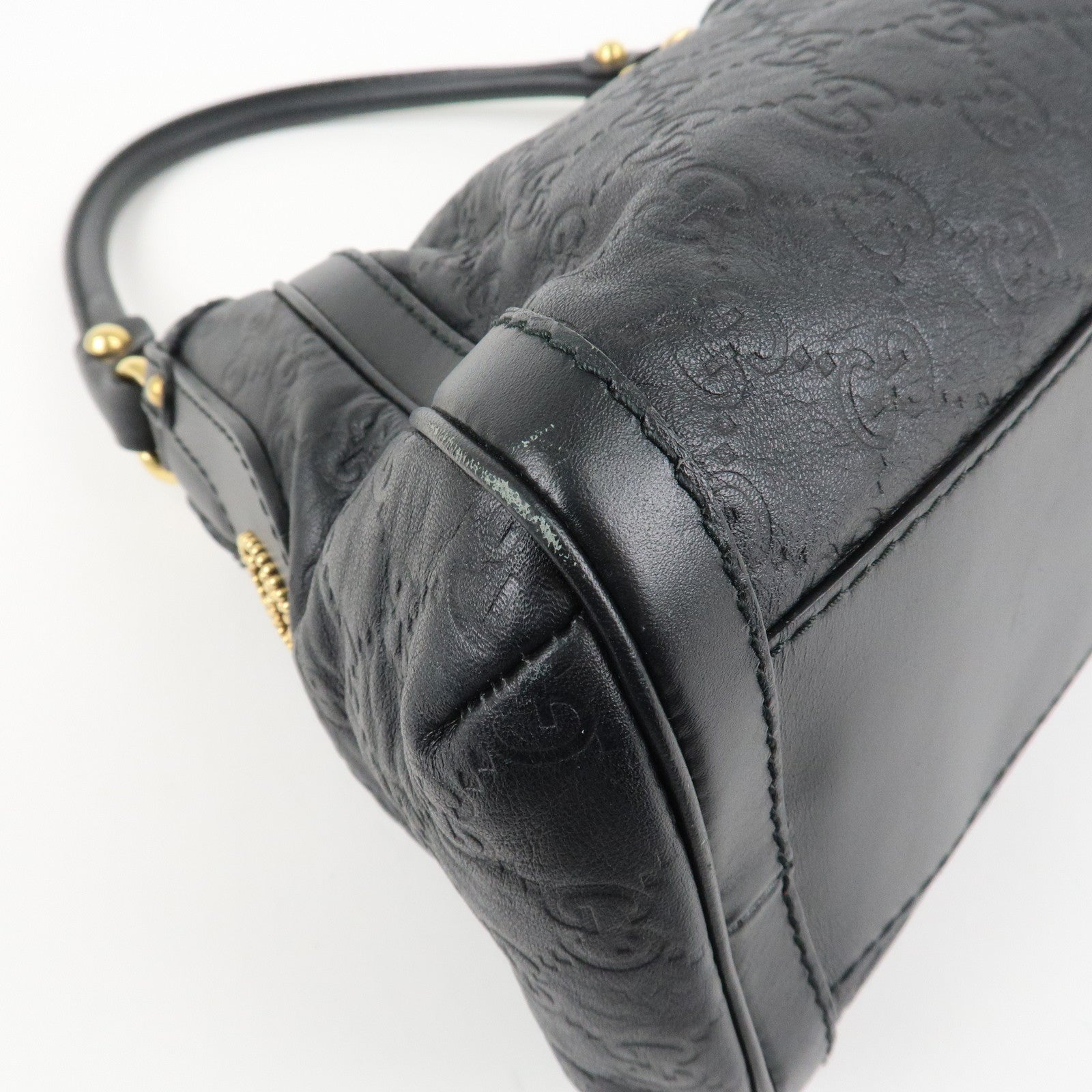 GUCCI Guccissima Scarlet Guccissima Leather Shoulder Bag 282298 Used