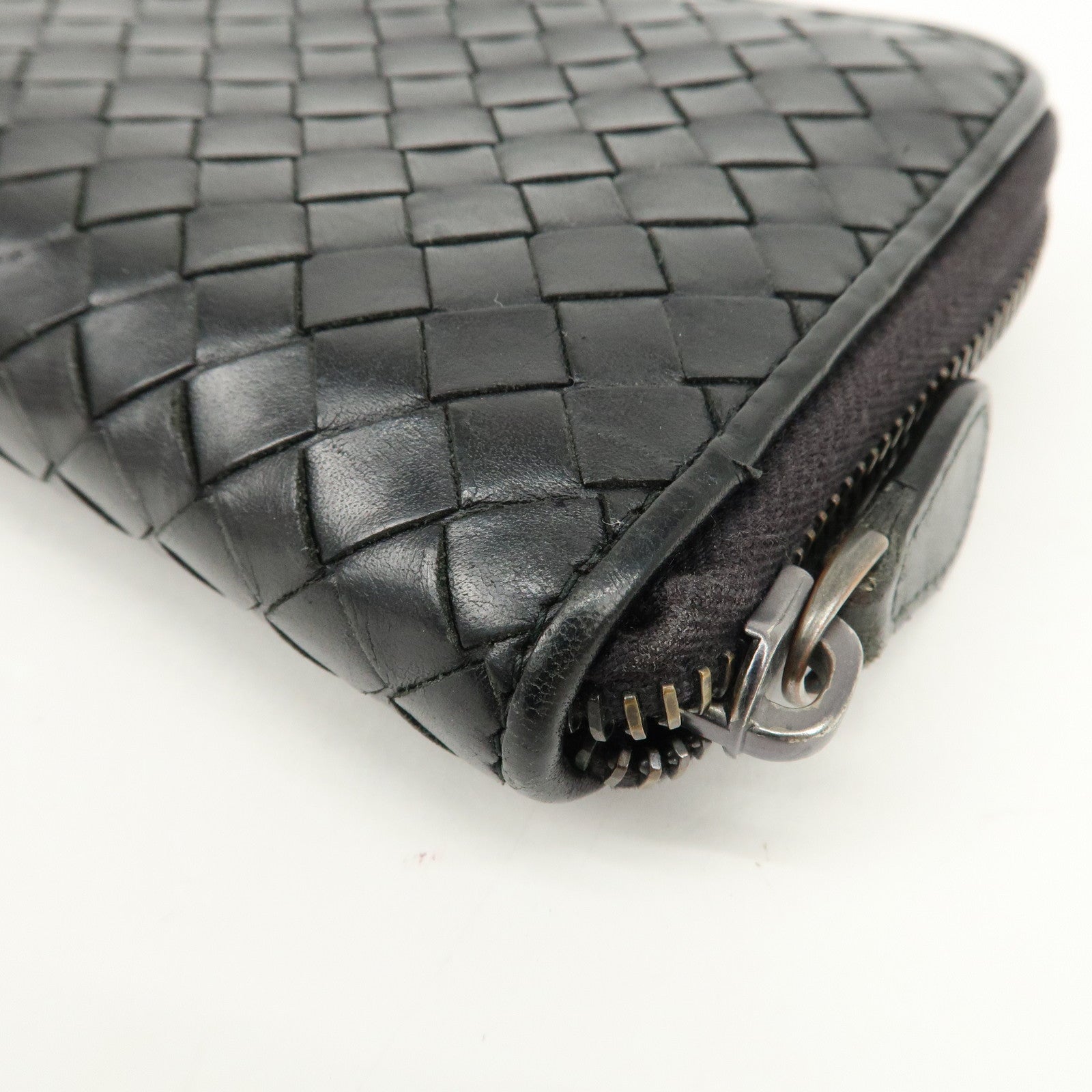 BOTTEGA VENETA Intrecciato Leather Zip Round Long Wallet Black