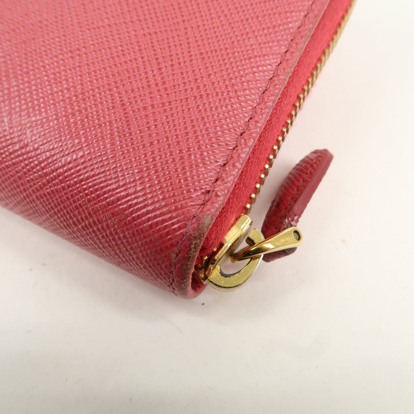 PRADA Saffiano Leather Ribbon Round Zipper Long Pink Wallet