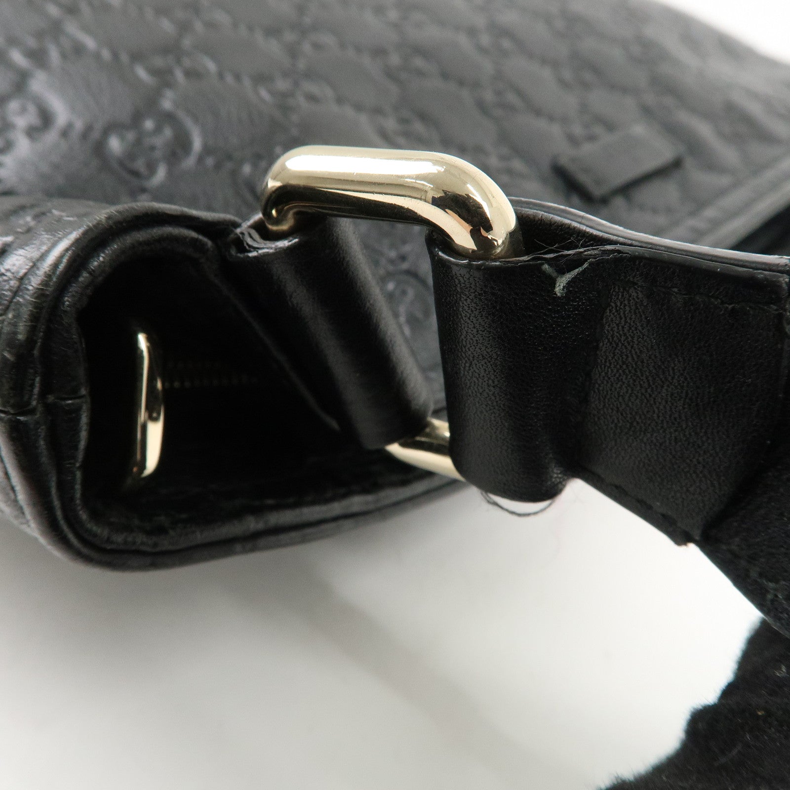 GUCCI Guccissima Leather Shoulder Bag Black 201446