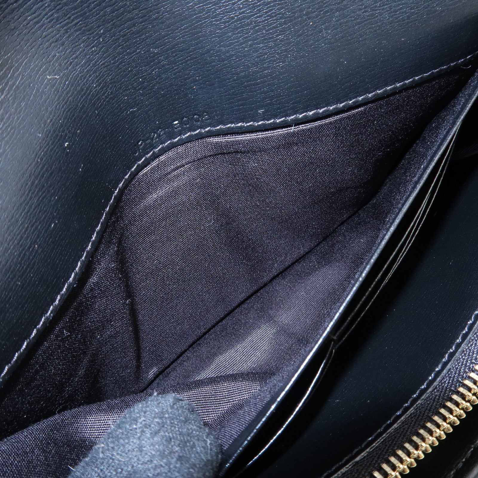 Ferragamo Vara Ribbon Leather Bifold Wallet Black Gold HDW Used