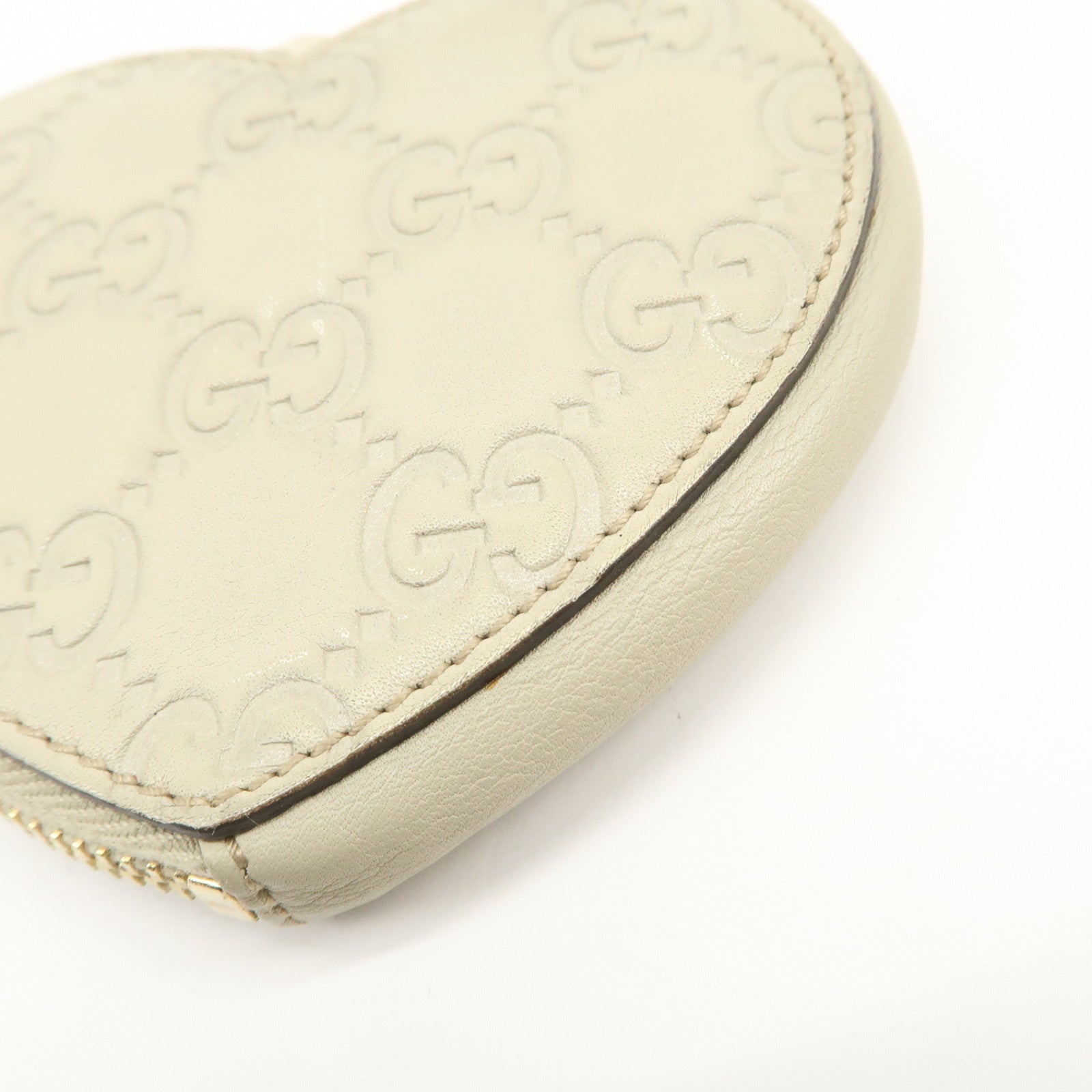 GUCCI Lovely Heart Logo Guccissima Leather Coin Case Ivory 152615