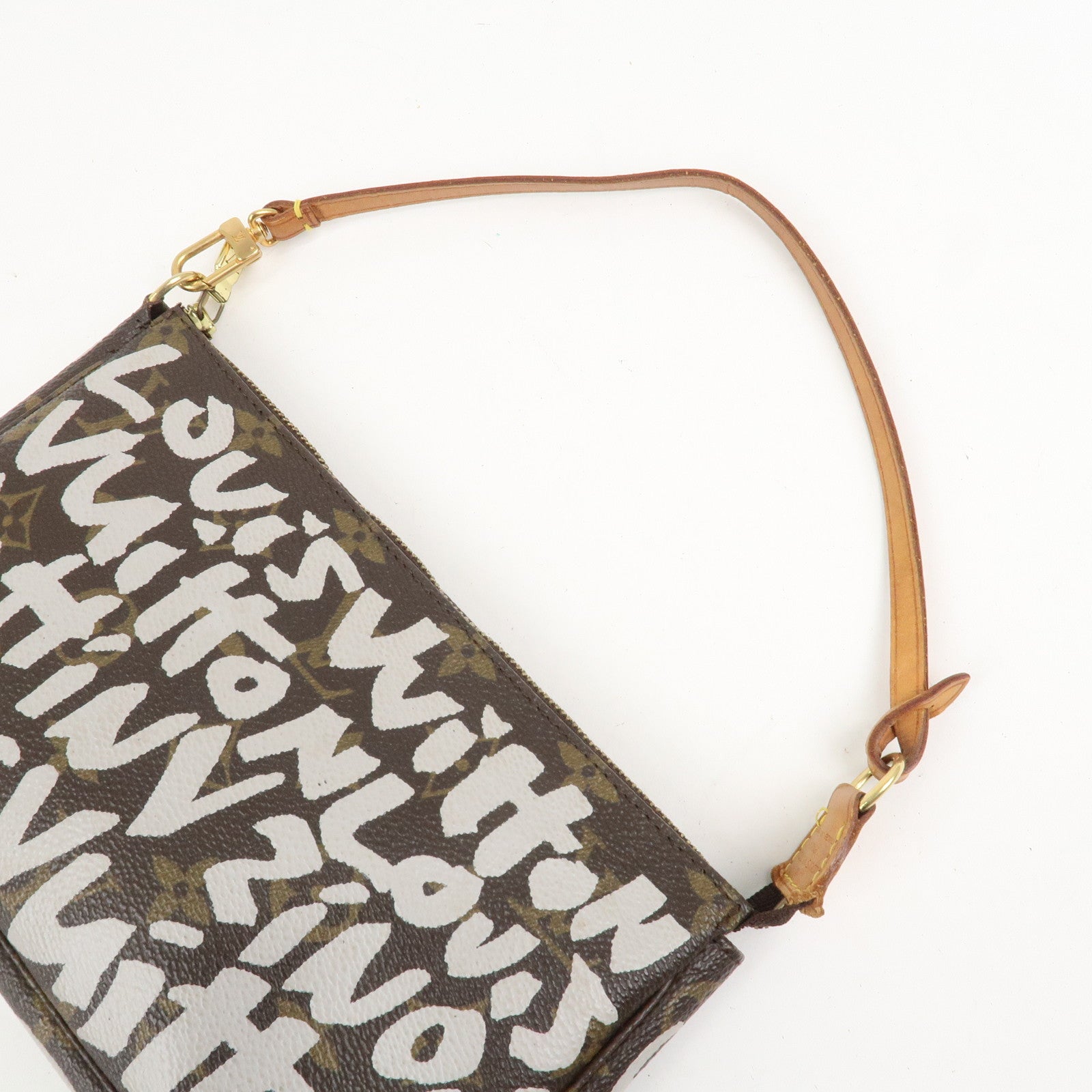 Louis Vuitton Monogram Graffiti Pochette Accessoires M92192