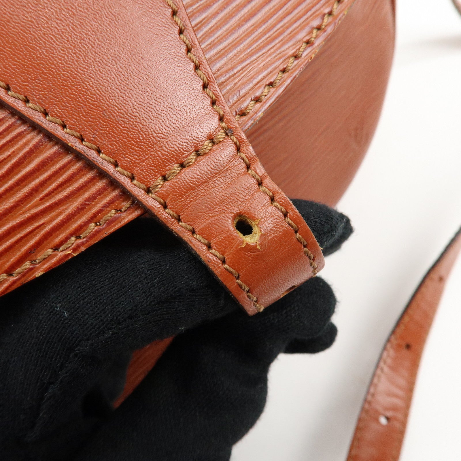 Louis Vuitton Epi Jeune Fille Shoulder Bag Kenya Brown M52153