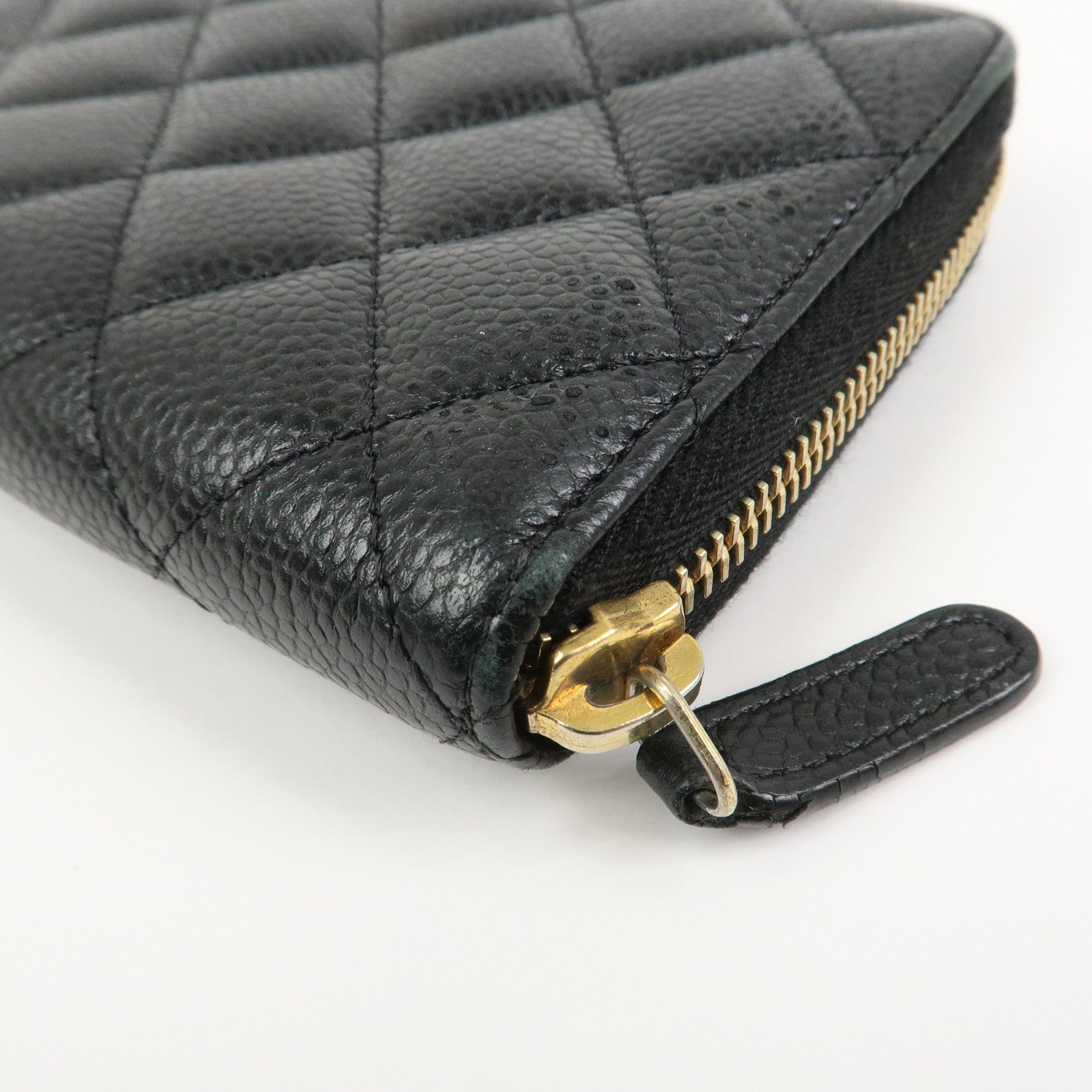 CHANEL COCO Mark Matelasse Classic Round Zippy Wallet Black AP0242