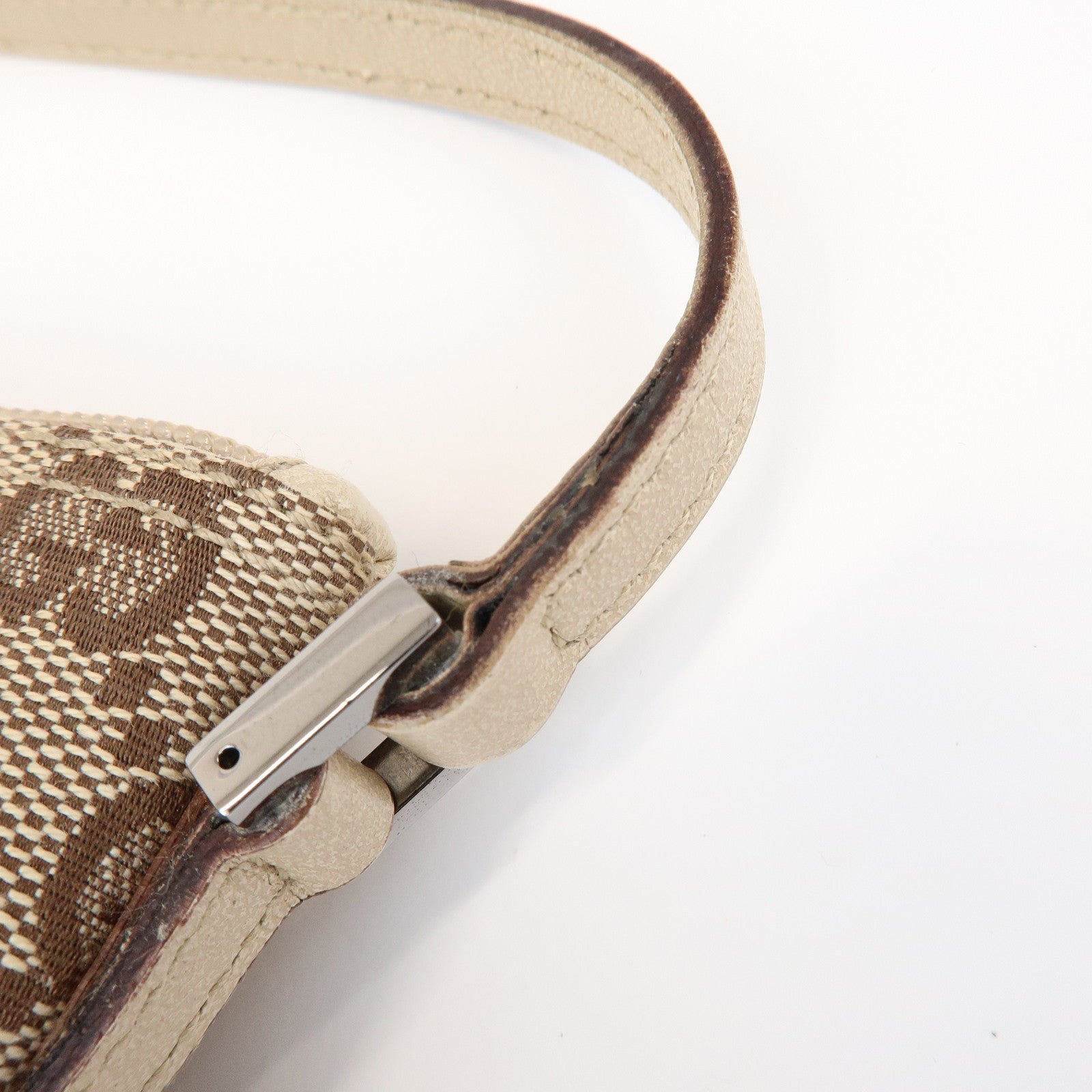 GUCCI Boat Bag GG Canvas Leather Pouch Hand Bag Beige Brown 07198