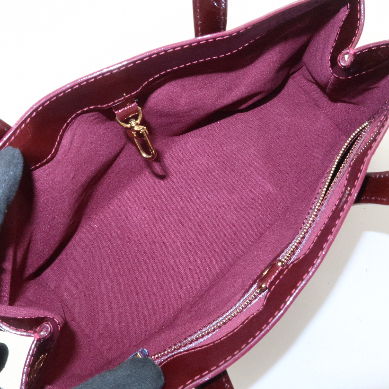 Louis Vuitton Monogram Vernis Wilshire PM Rouge Faurviste M91644