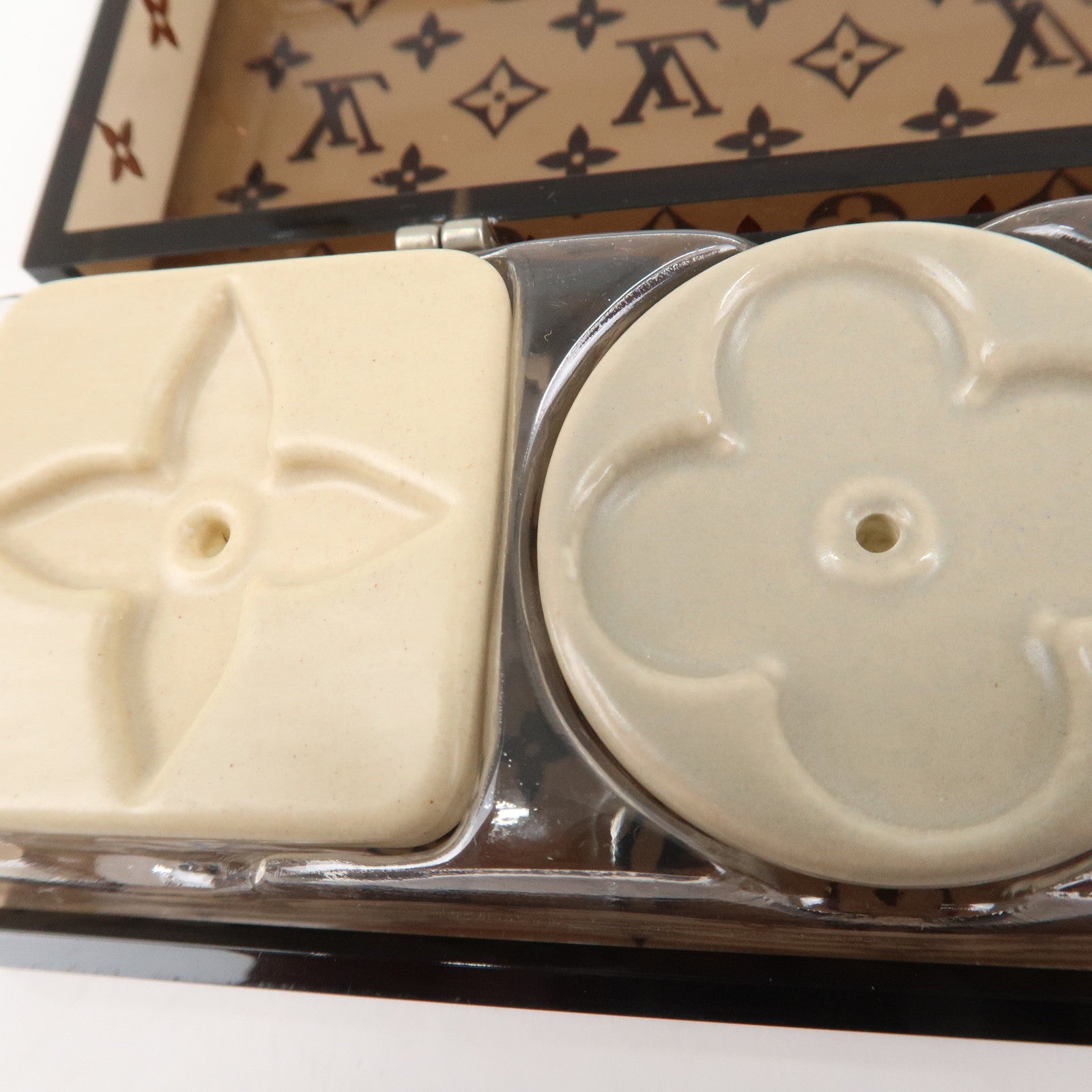 Louis Vuitton Monogram 25th Anniversary Incense Set Plastic Brown Used