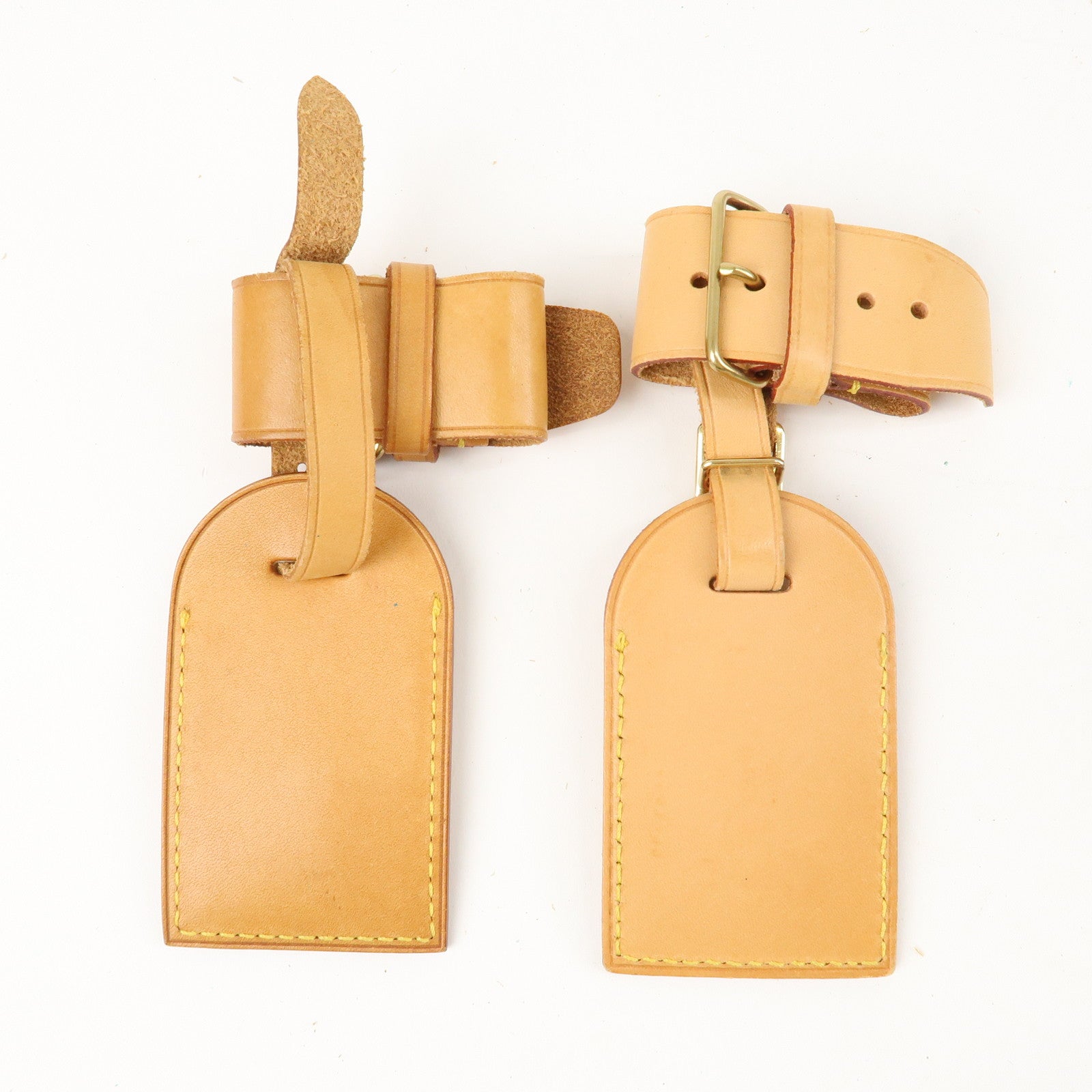 Louis Vuitton Set of 10Nume Leather Name Tag & Poignet Natural Used