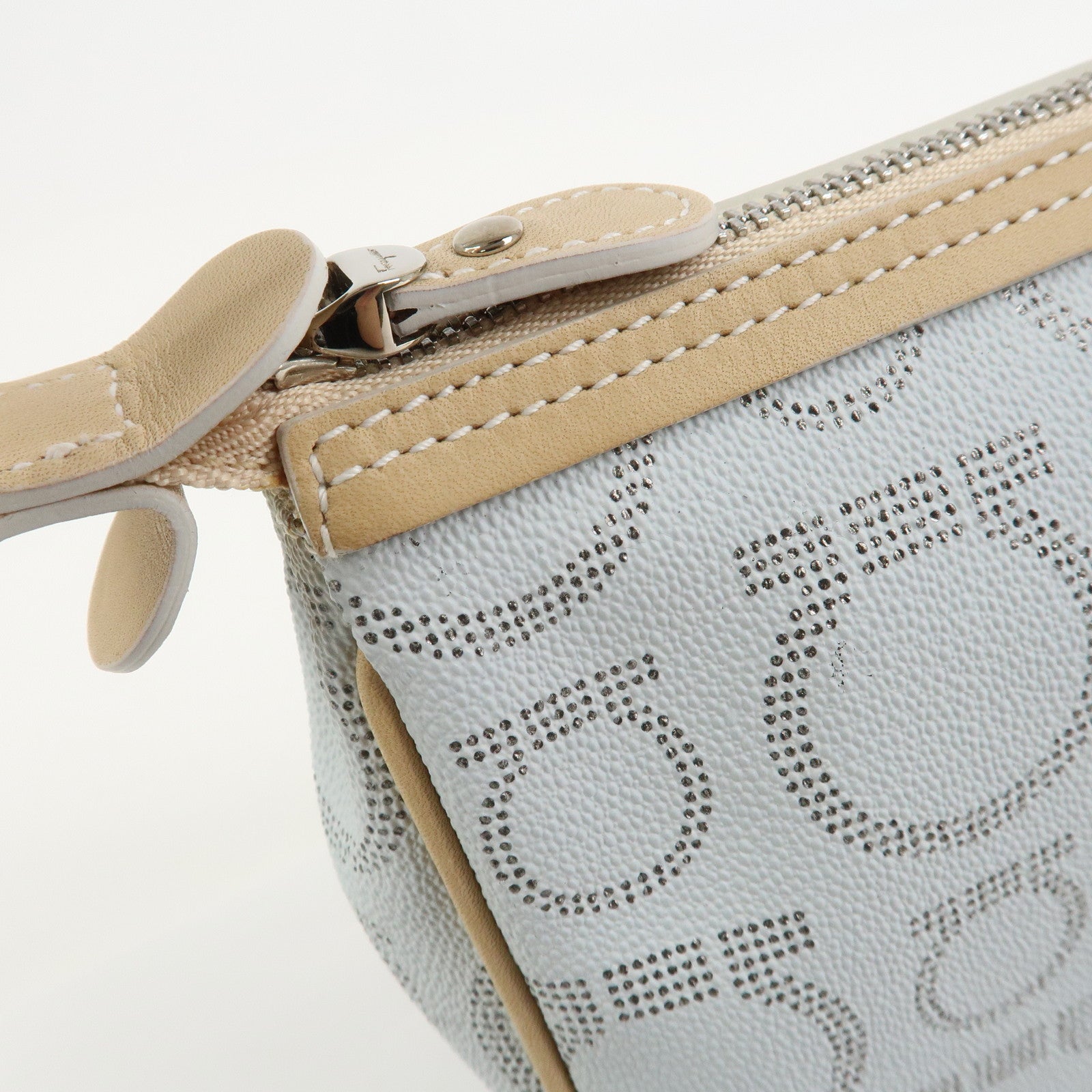 Ferragamo Gancini Leather Hand Bag Shoulder Bag AAU-21 7497