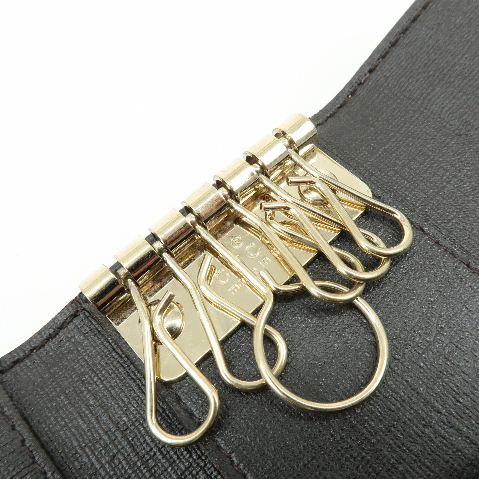 GUCCI Interlocking G GG Supreme 6 Rings Key Case Beige 212111
