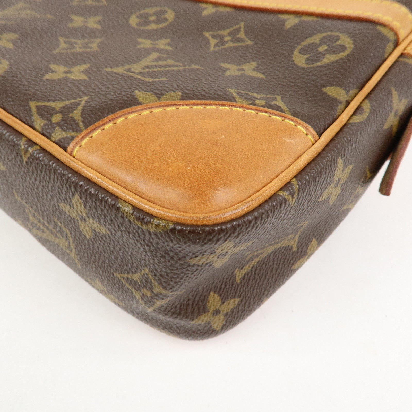 Louis Vuitton Monogram Compiegne 28 Pouch Clutch Bag Brown M51845