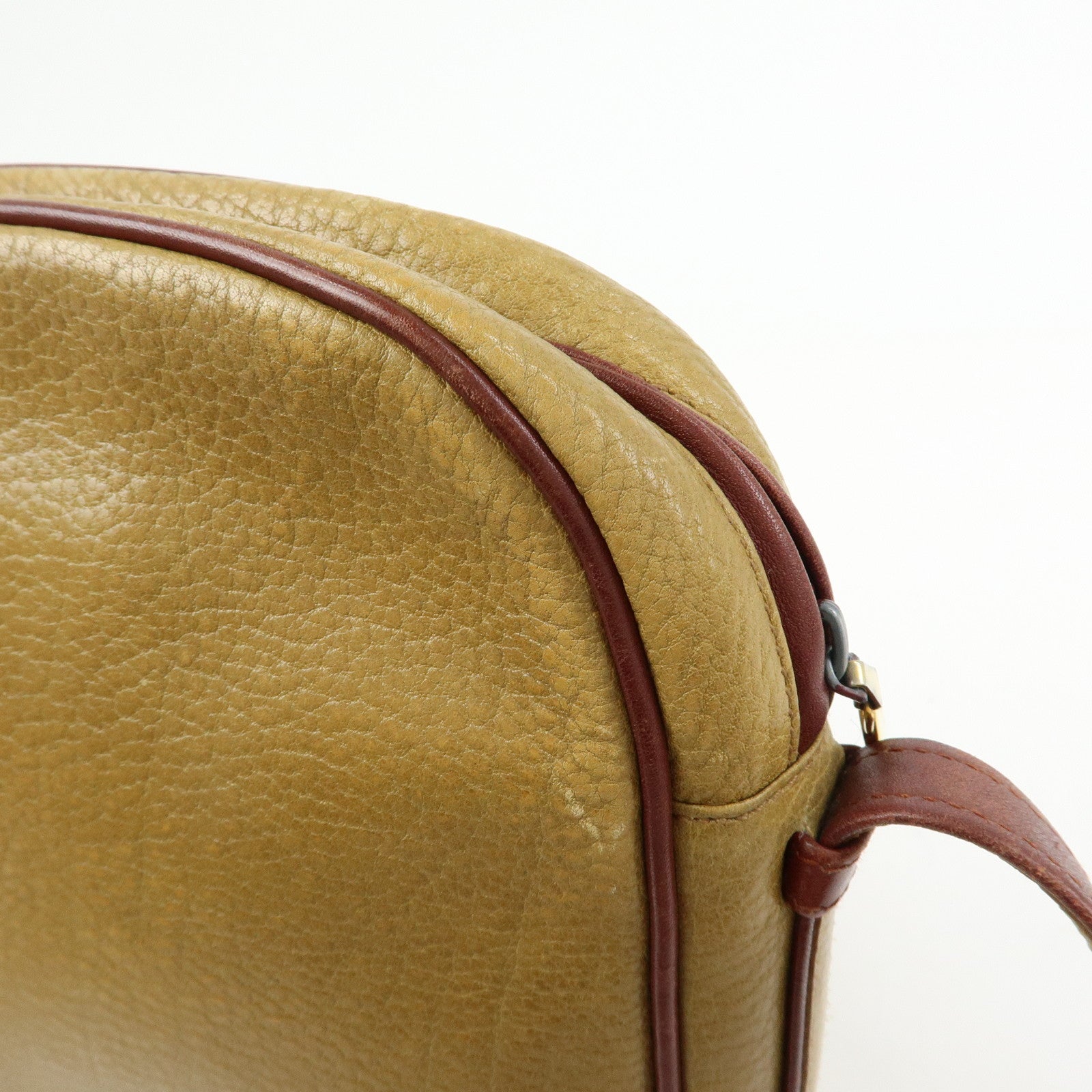 Cartier Must de Cartier Leather Shoulder Bag Crossbody Bag Beige
