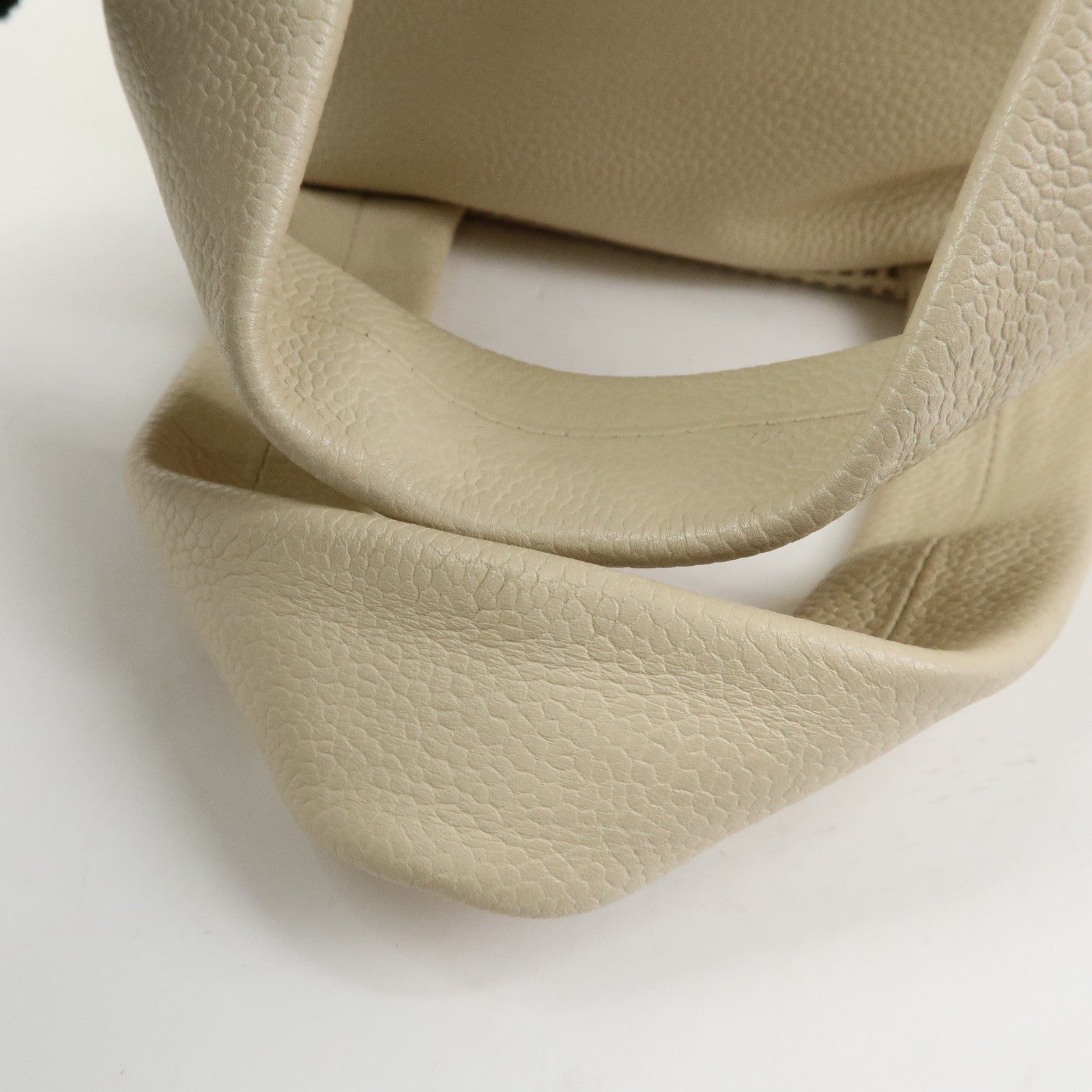 CHANEL COCO Mark Caviarskin Hand Bag Cosmetic Pouch Ivory