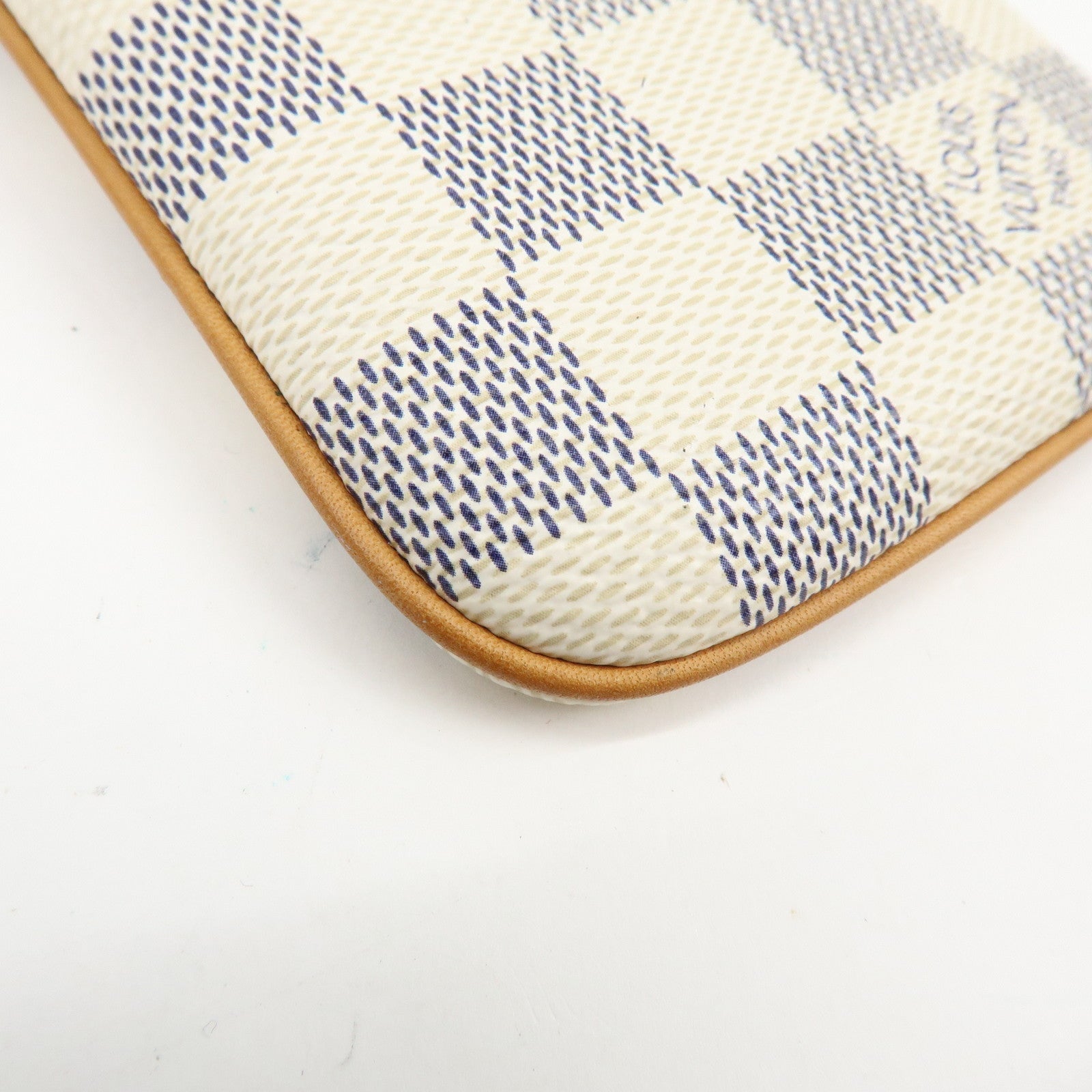 Louis Vuitton Damier Azur Etui Telefonne MM Cellphone Case N60026