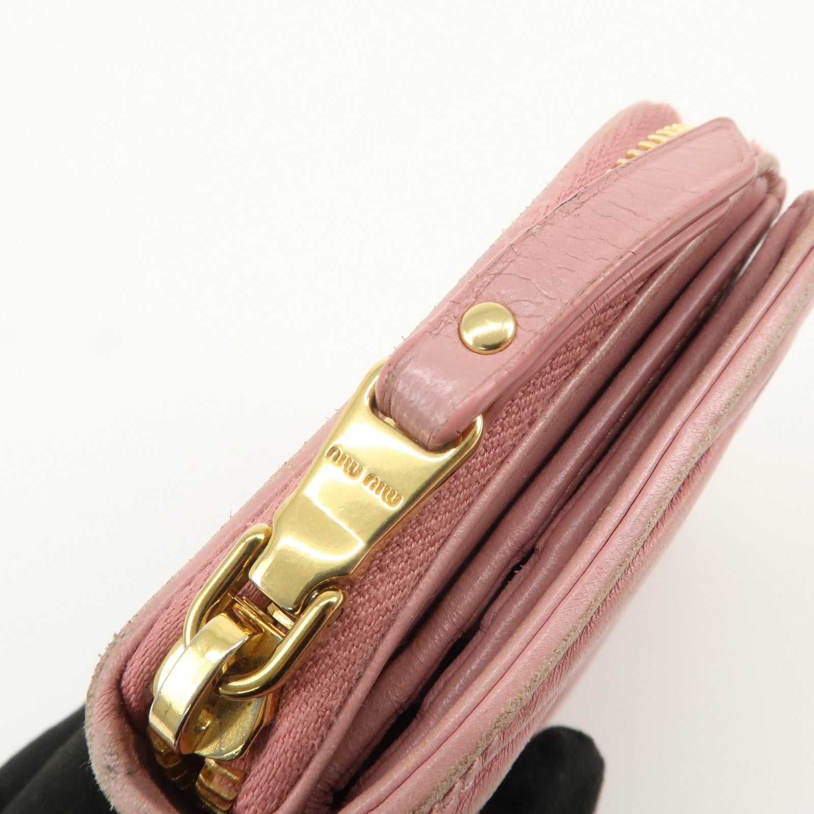 MIU MIU Matelasse Round Zippy Compact Wallet Pink 5ML522