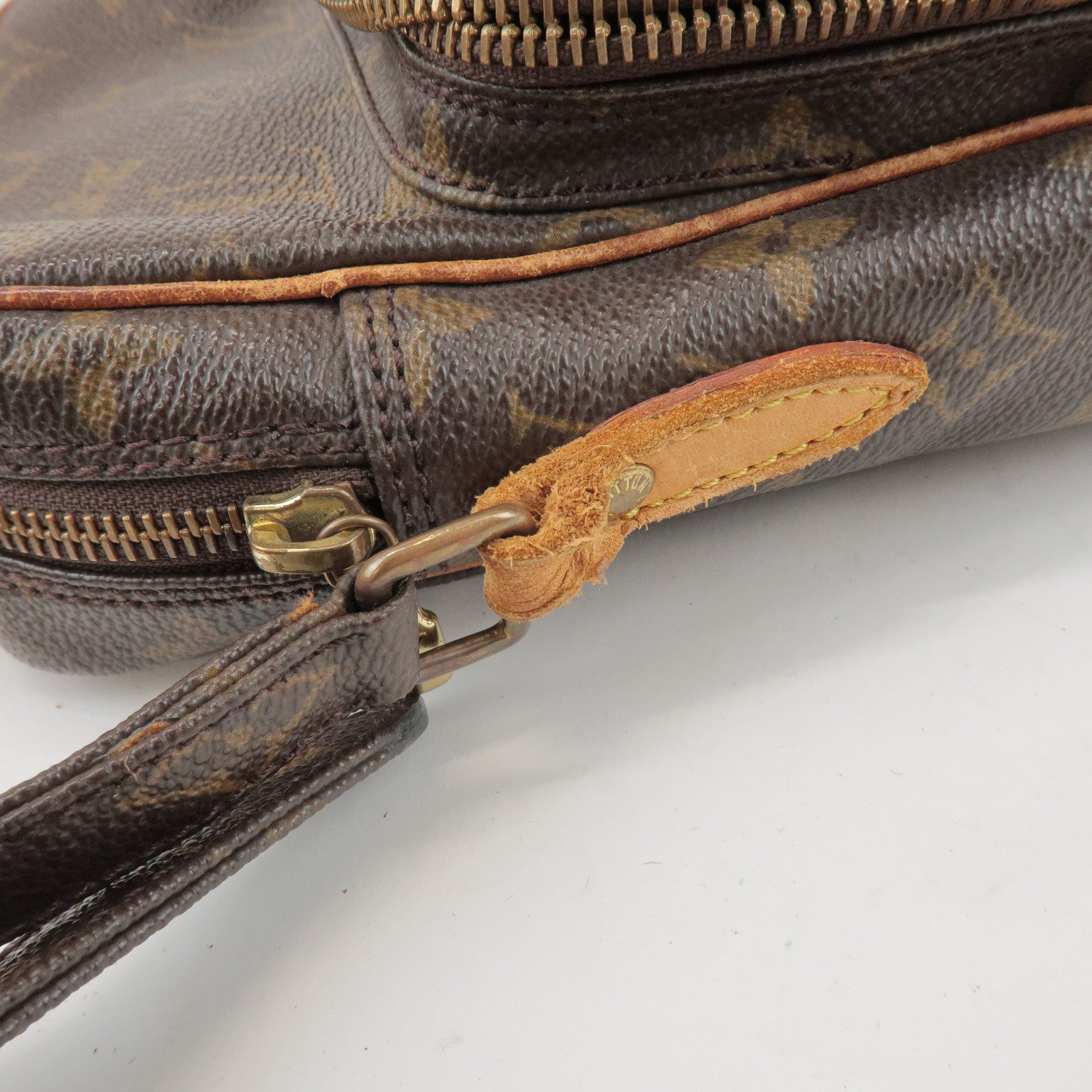 Louis Vuitton Monogram Amazone Shoulder Bag Crossbody Bag M45236