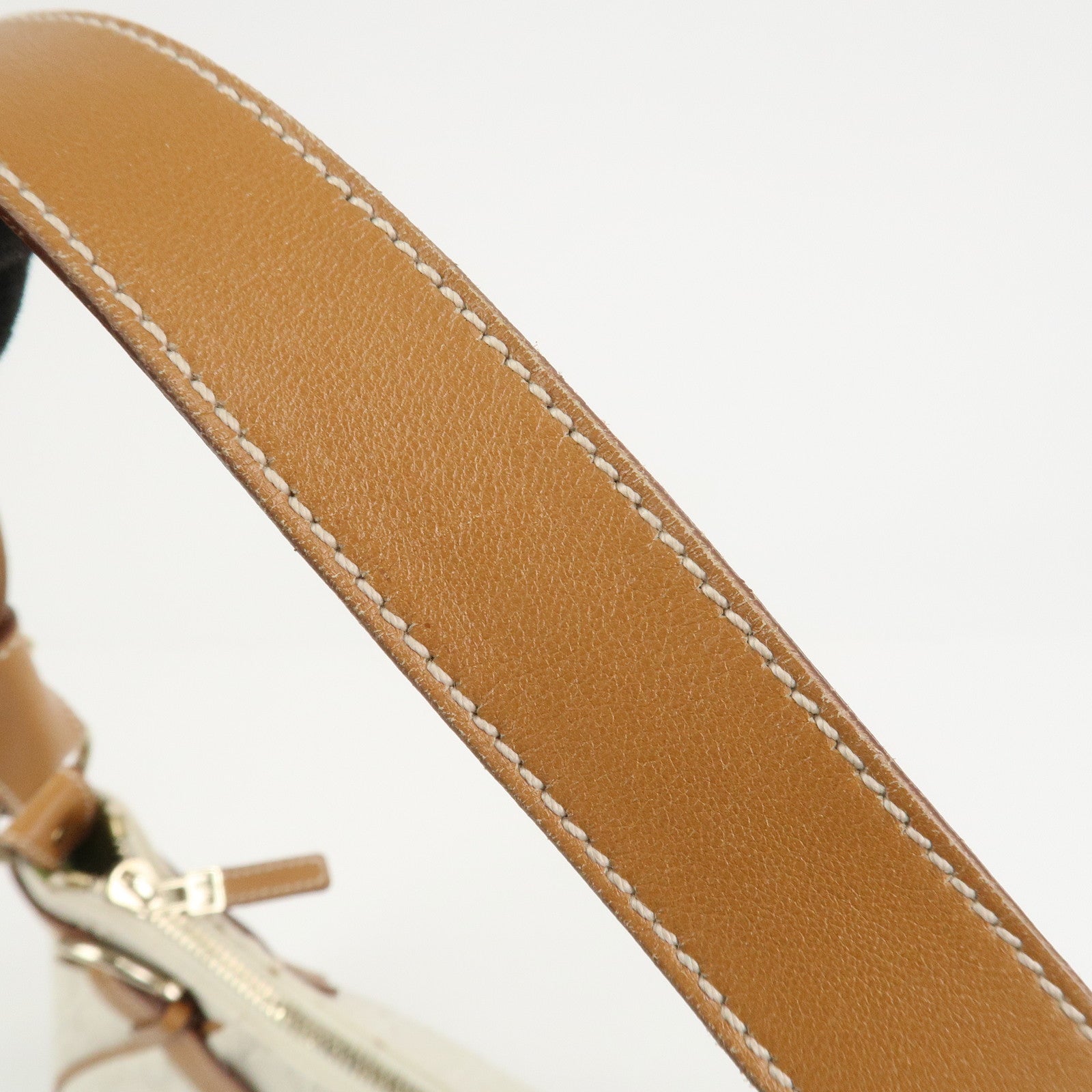 Ferragamo Gancini Logo Leather Shoulder Bag Hand Bag White
