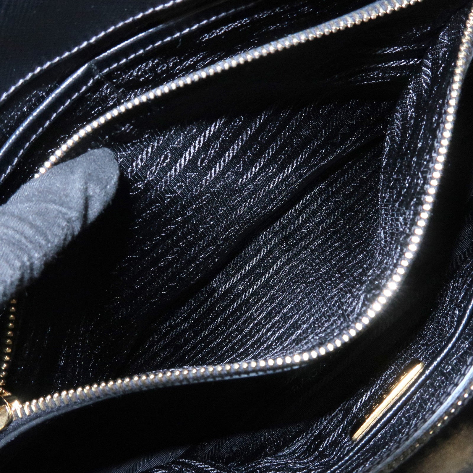 PRADA Logo Saffiano Leather Hand Bag Tote Bag Black BL0812
