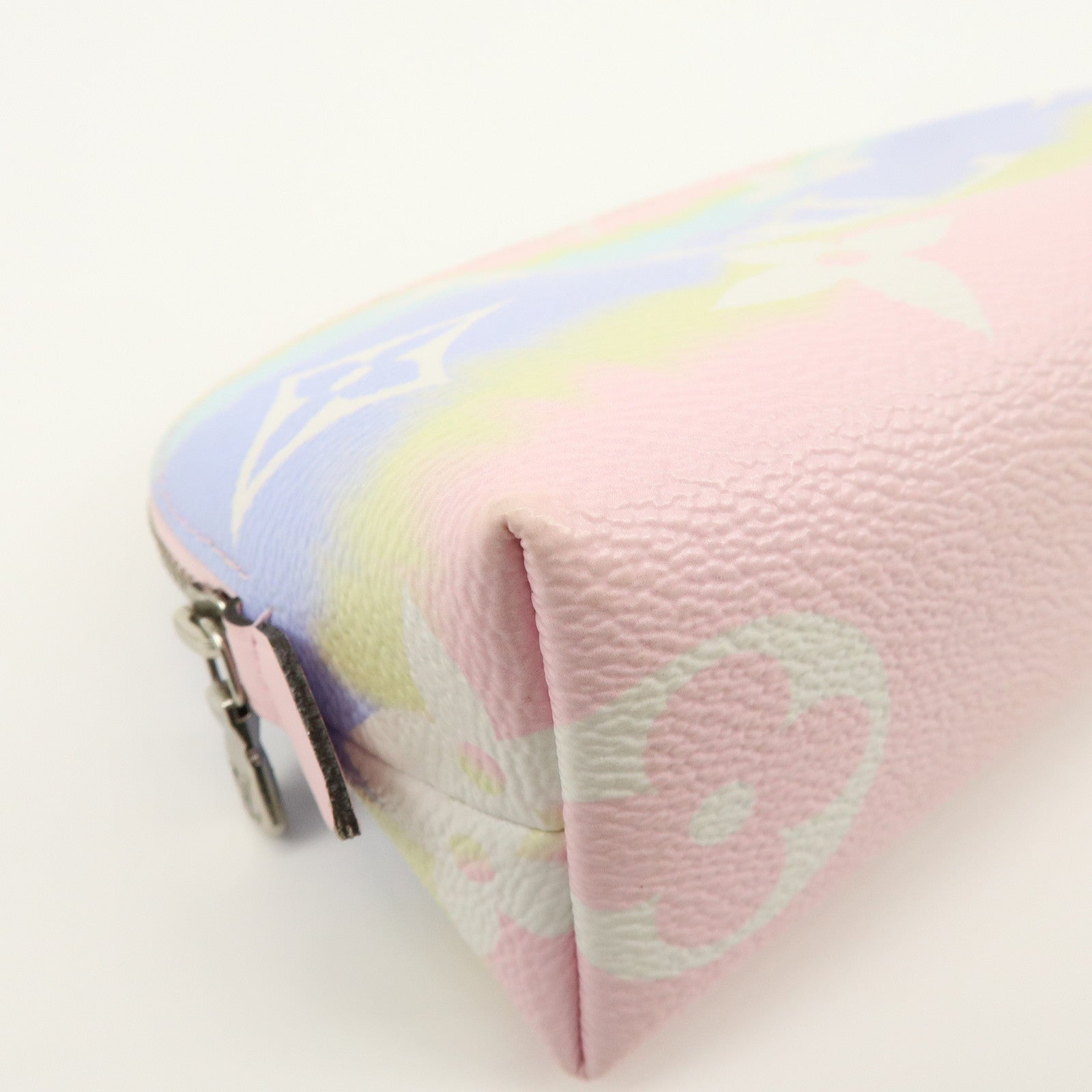 Louis Vuitton Monogram Giant Escal Pochette Cosmetic Pouch M69139