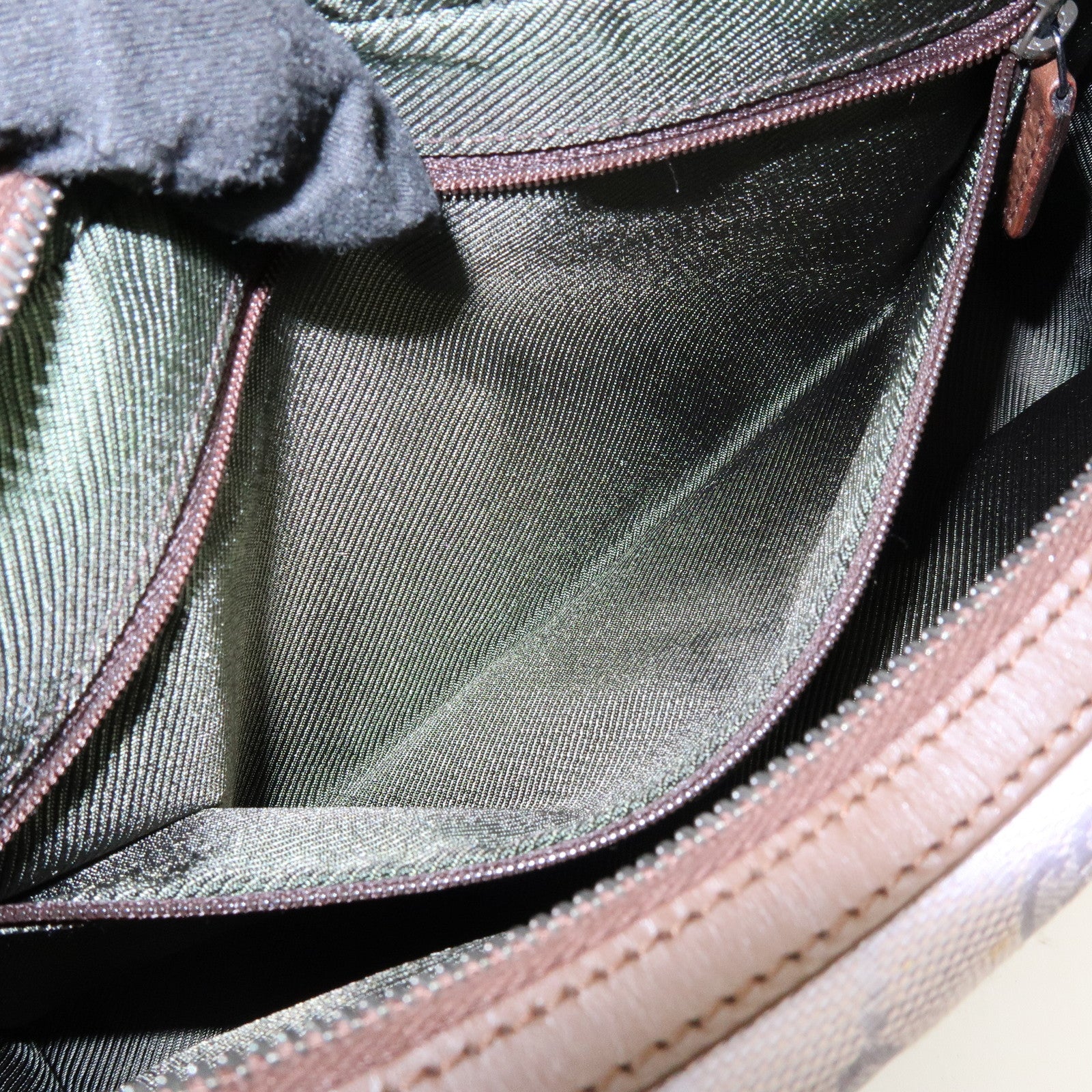 GUCCI GG Canvas Leather Shoulder Bag Hand Bag Purple Brown 01233