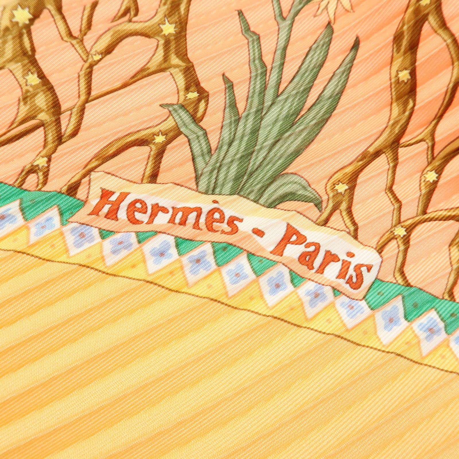 HERMES Pleated Carre 90 Silk 100% Scarf AXIS MUNDI Tree Print