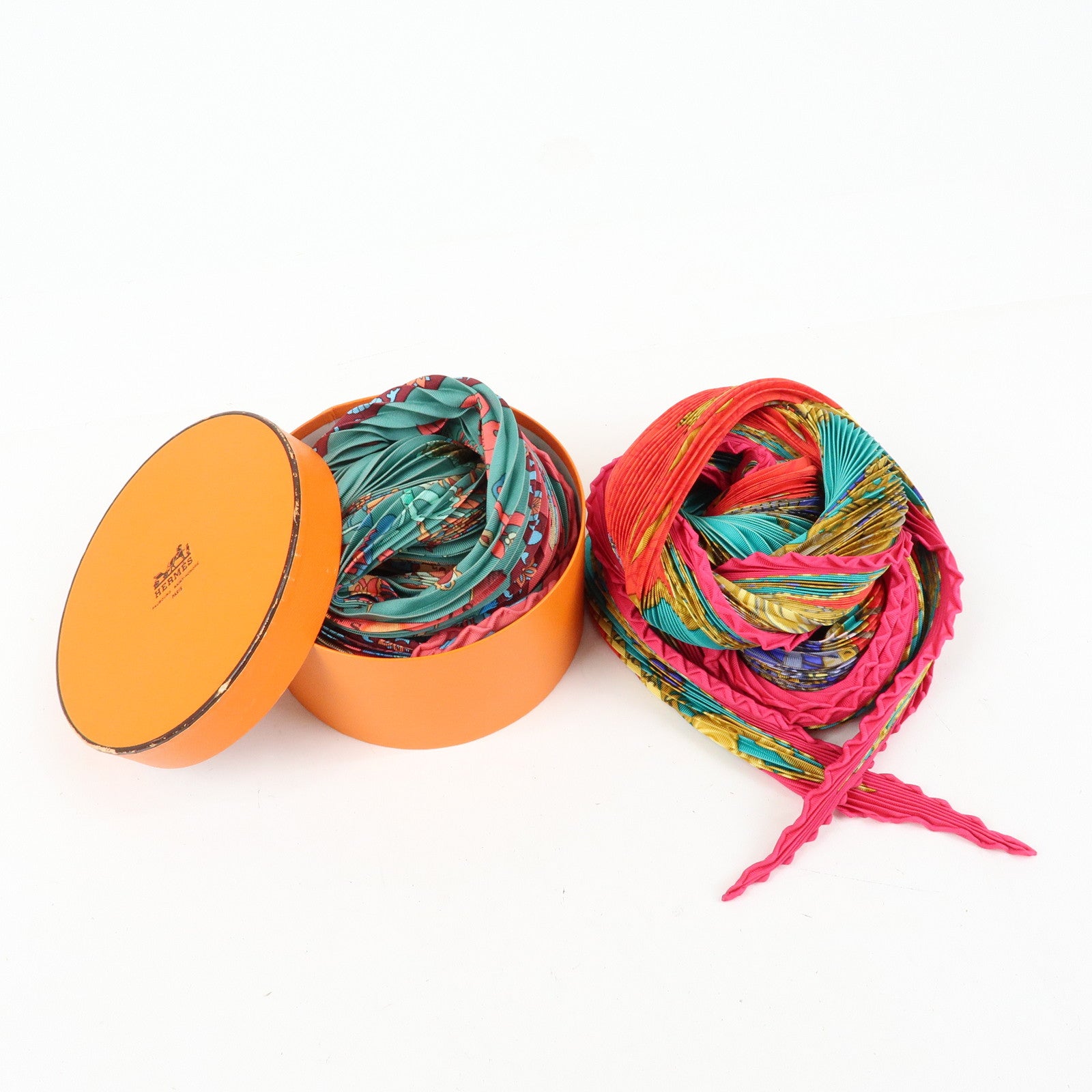 HERMES Pleated Carre 90 Set of 2 Silk 100% Scarf Green Pink