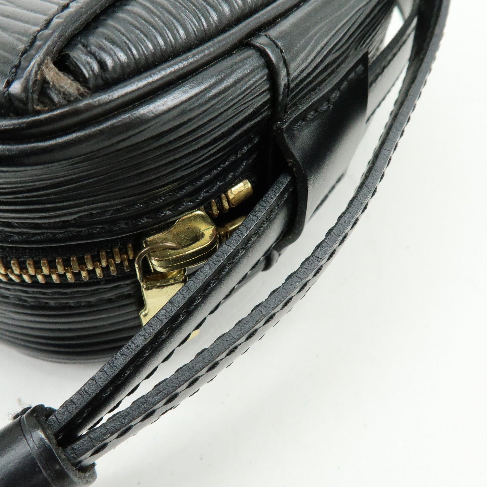 Louis Vuitton Epi Jeune Fille Shoulder Bag Noir M52152