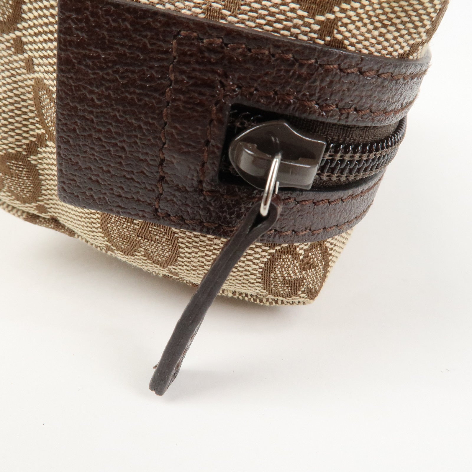 GUCCI GG Monogram Canvas Leather Pouch Cosmetic Case Brown 29596