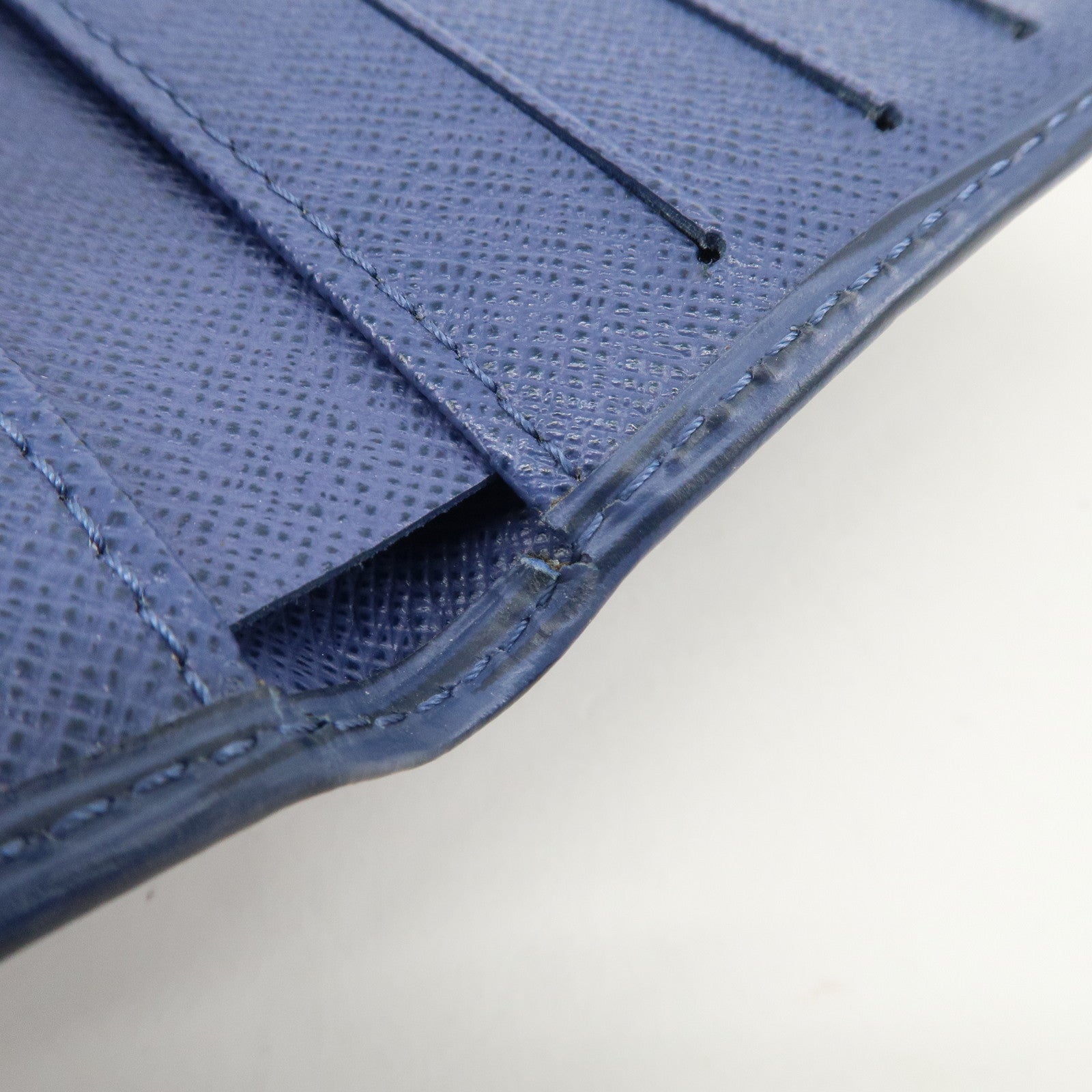 Louis Vuitton Epi Porte Billet 6 Cult Credit Card Case M6331G