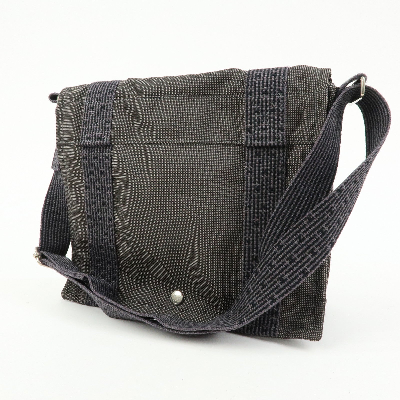 HERMES Herline Canvas Bassac PM Fourre Tout Shoulder Bag Black