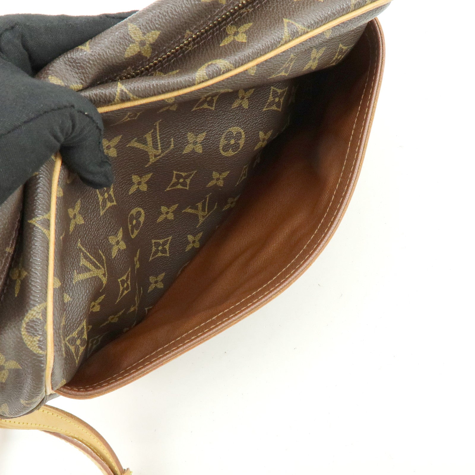 Louis Vuitton Monogram Trocadero 27 Crossbody Bag M51274