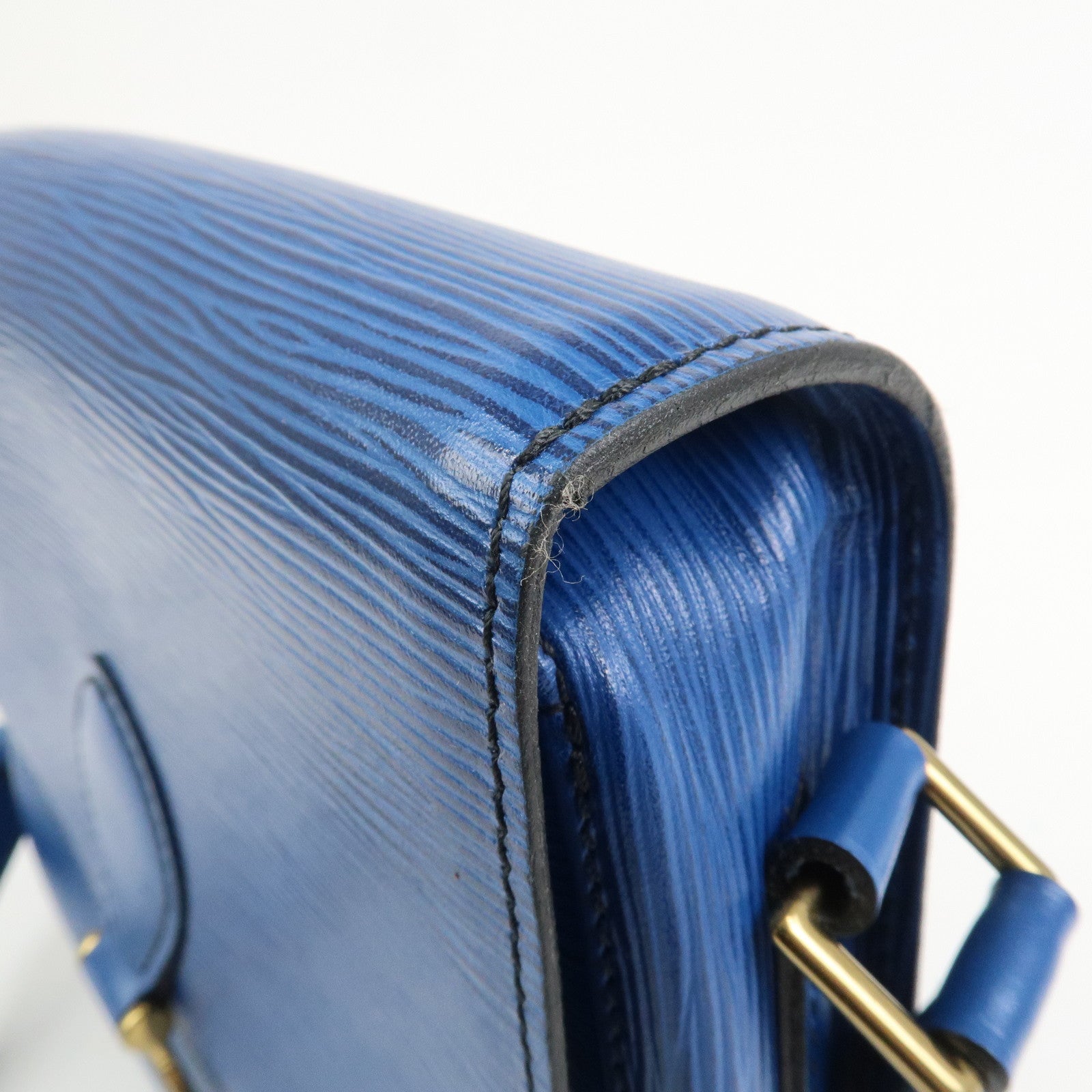 Louis Vuitton Epi Saint Cloud Shoulder Bag Toledo Blue M52195