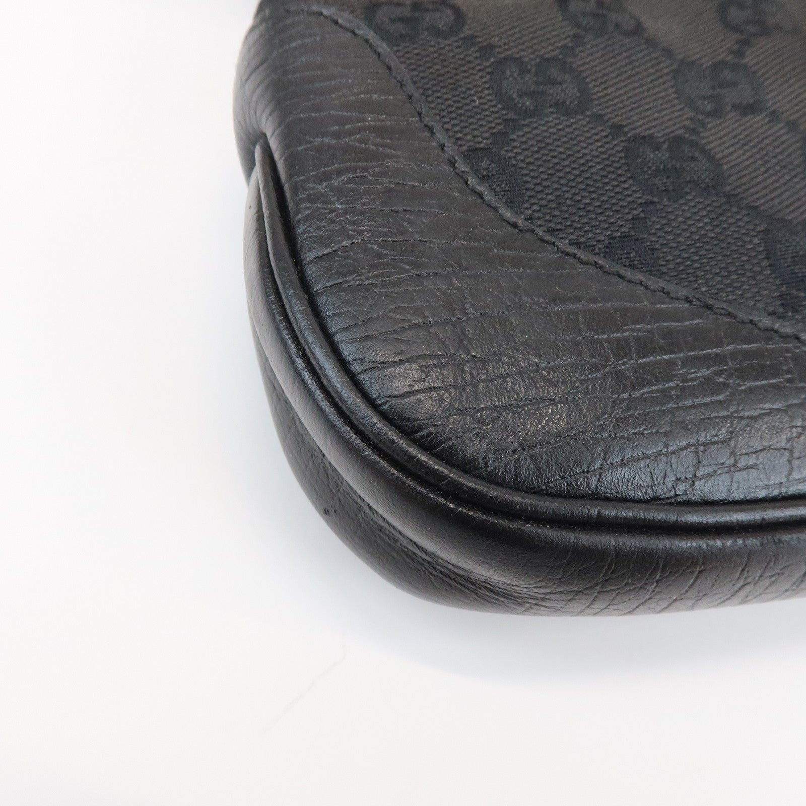 GUCCI Sherry GG Canvas Embossed Leather Shoulder Bag Black 130846