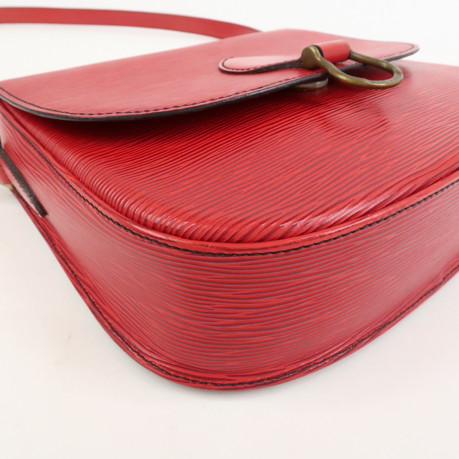 Louis Vuitton Epi Saint Cloud Shoulder Bag Crossbody Bag Red M52197