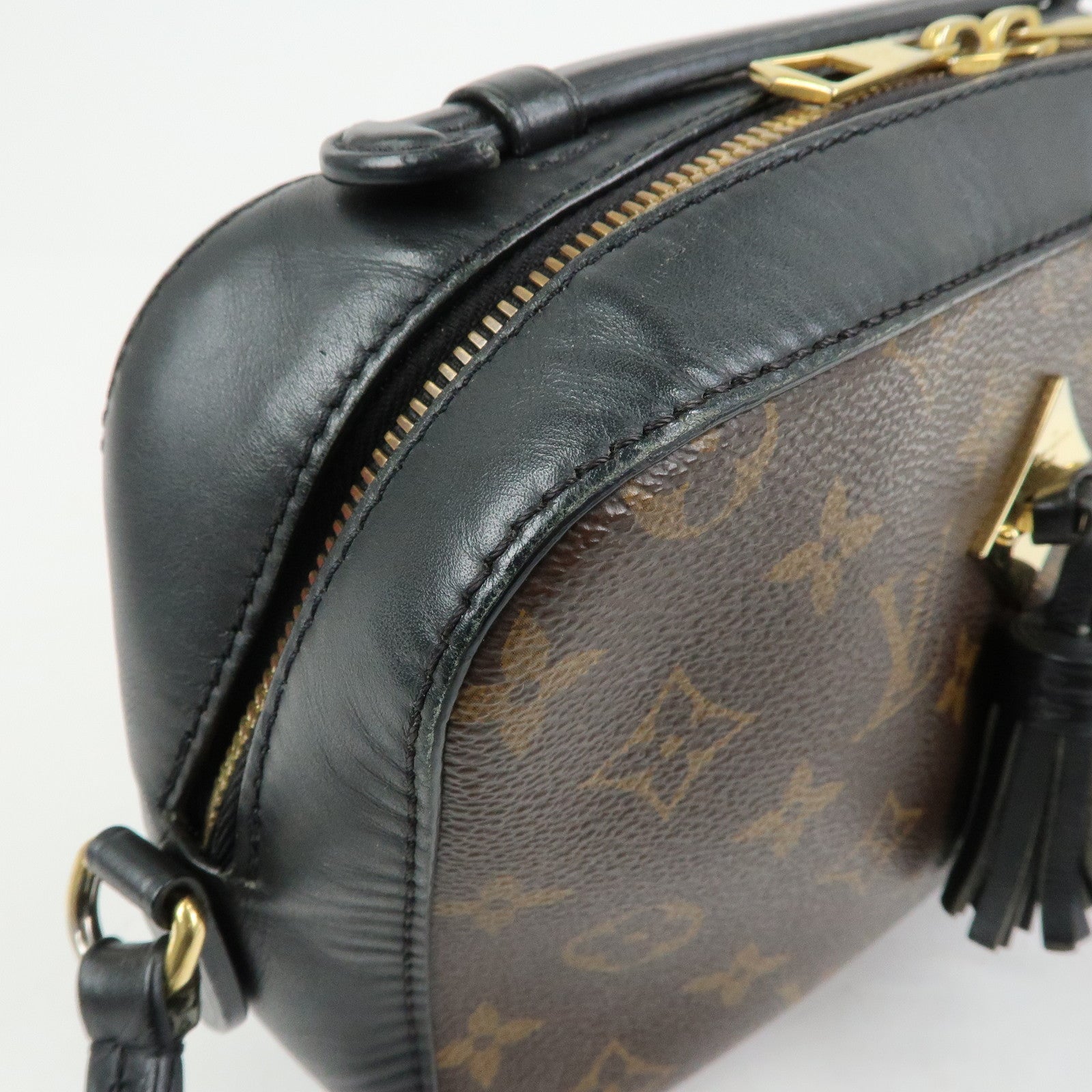 Louis Vuitton Monogram Canvas Leather Saintonge Shoulder Bag M43555