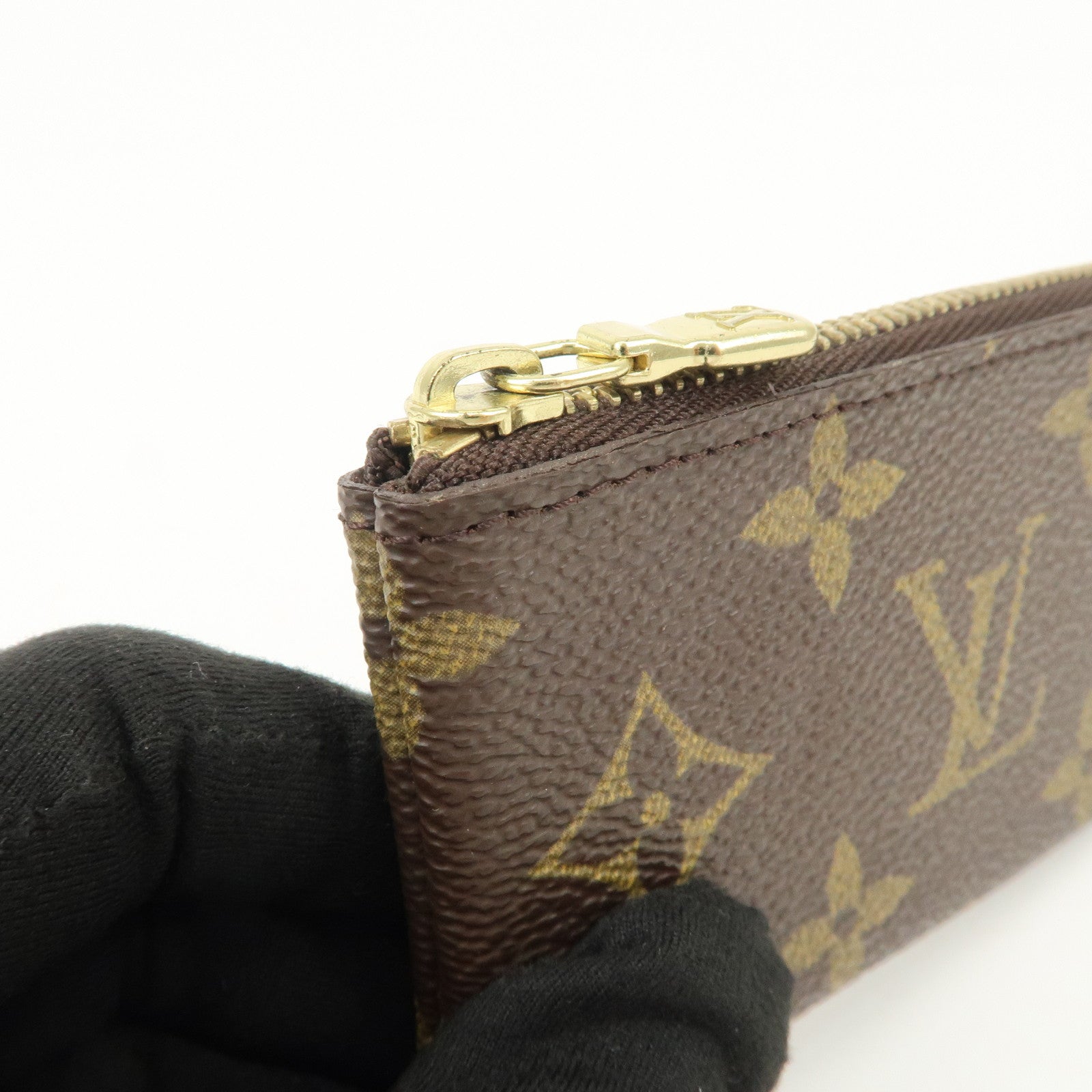 Louis Vuitton Monogram Pochette Cles Coin Case Key Case M62650